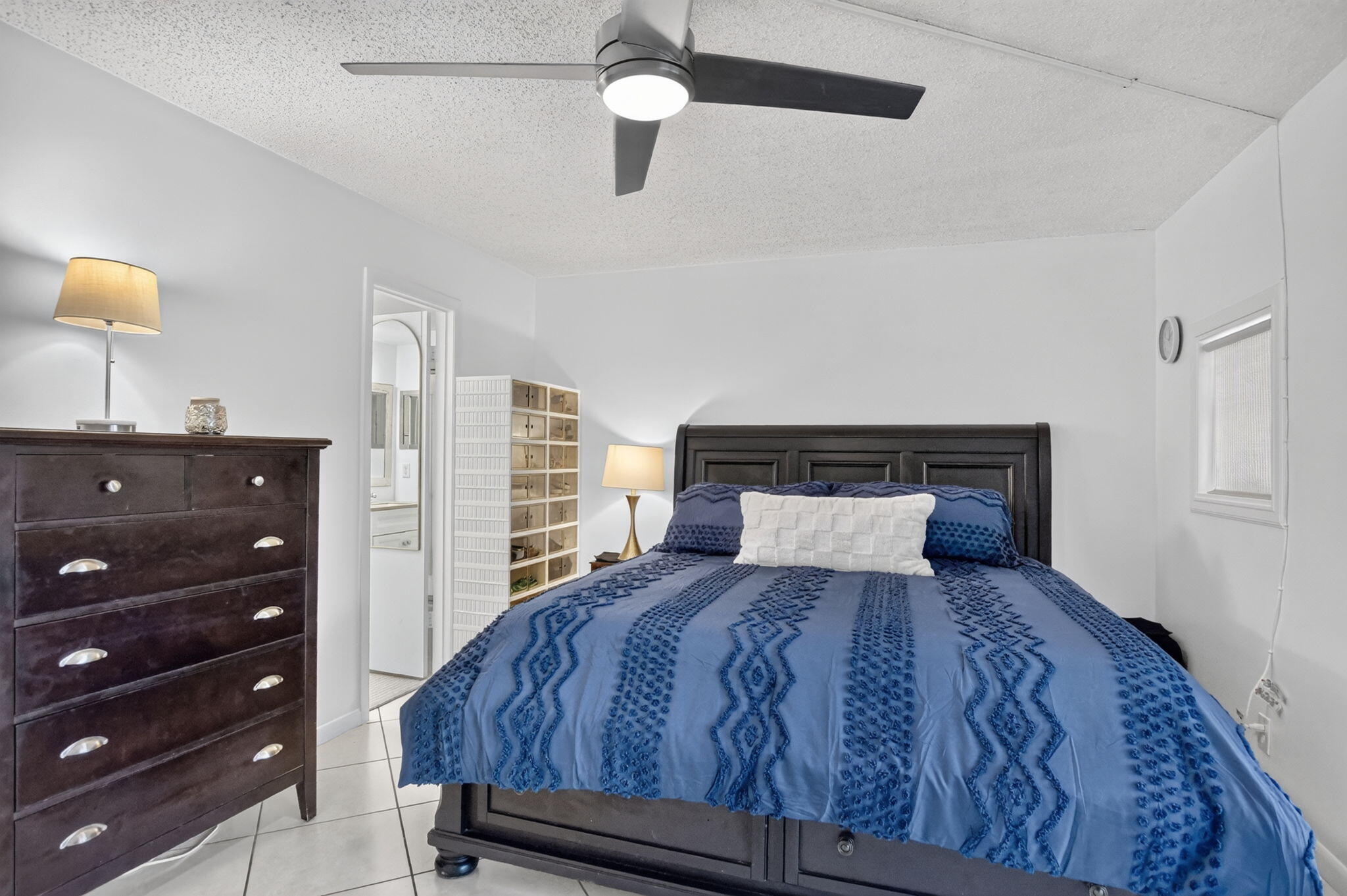 OAKRIDGE Q CONDO - Residential