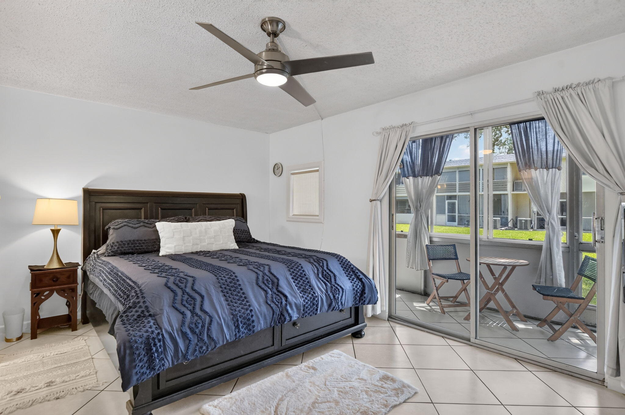 OAKRIDGE Q CONDO - Residential