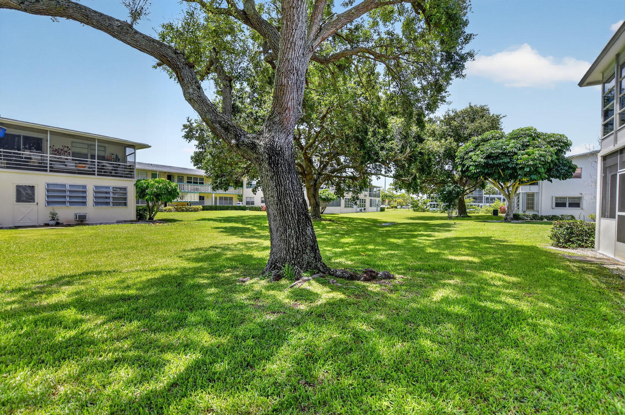 OAKRIDGE Q CONDO - Residential
