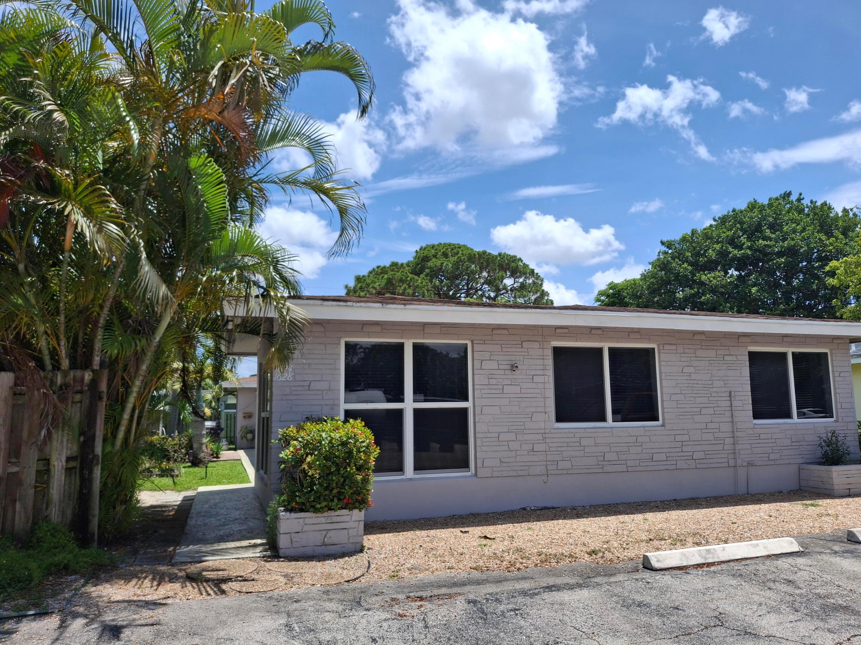 Welcome to your spacious 3-bedroom,2-bathroom rental apartment nestled in the heart of prime Wilton Manors, Florida. This beautifully remodeled duplex boasts an open living area, complete with a brand-new kitchen featuring state-of-the-art stainless steel appliances. The bathrooms have been recently updated for a fresh and modern feel. Enjoy the added comfort and security of new impact windows and doors, providing peace of mind during storm season. With private laundry facilities, a yard, and a screened patio, you'll have plenty of space to relax and entertain. Located close to 5 points, Wilton Manors clubs, Storks bakery, you'll have easy access to all the amenities and attractions this vibrant community has to offer. Don't miss out on the opportunity to call this charming apartment home