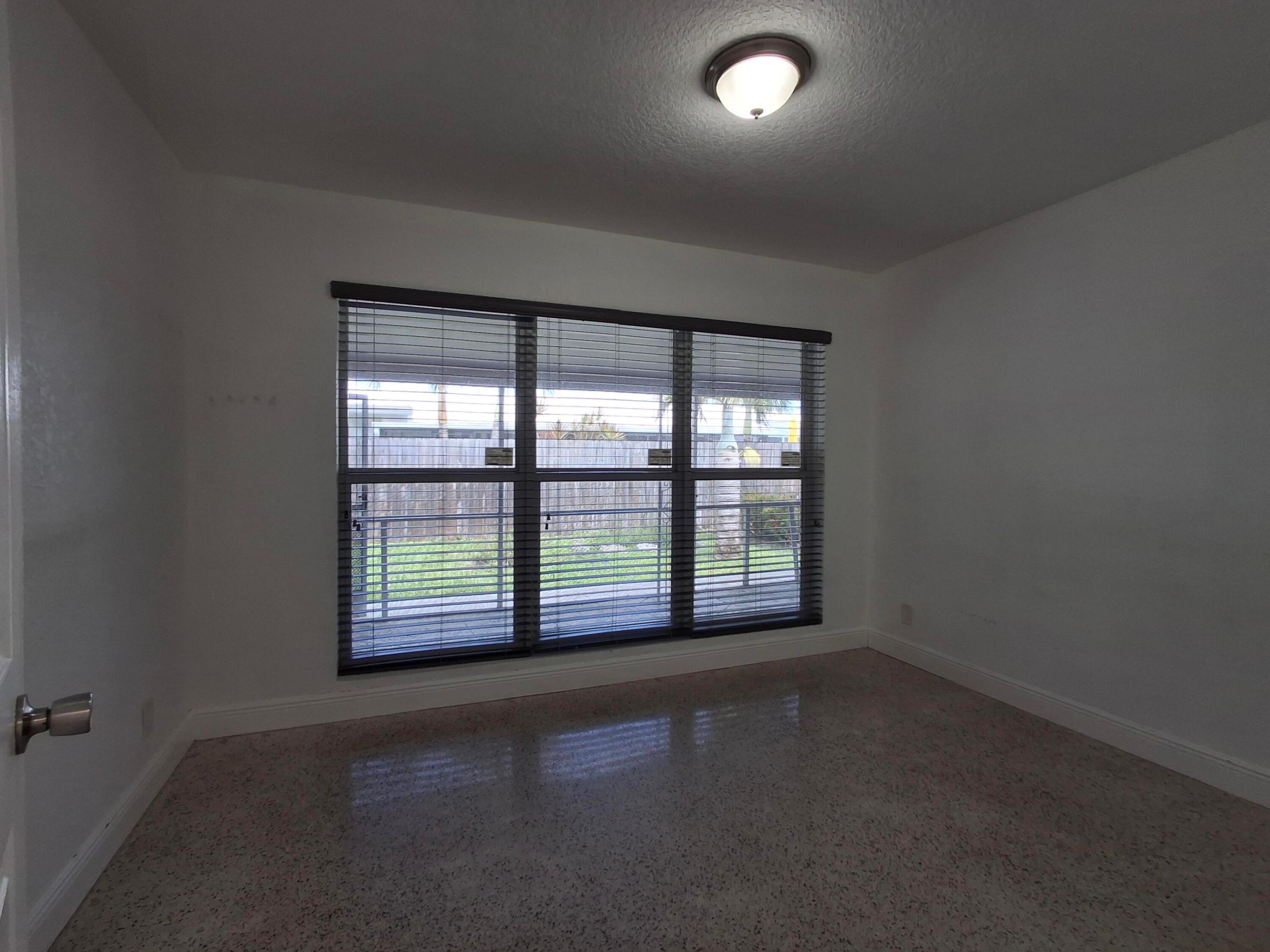 Reid Terrace Resub 44-23 - Residential Lease