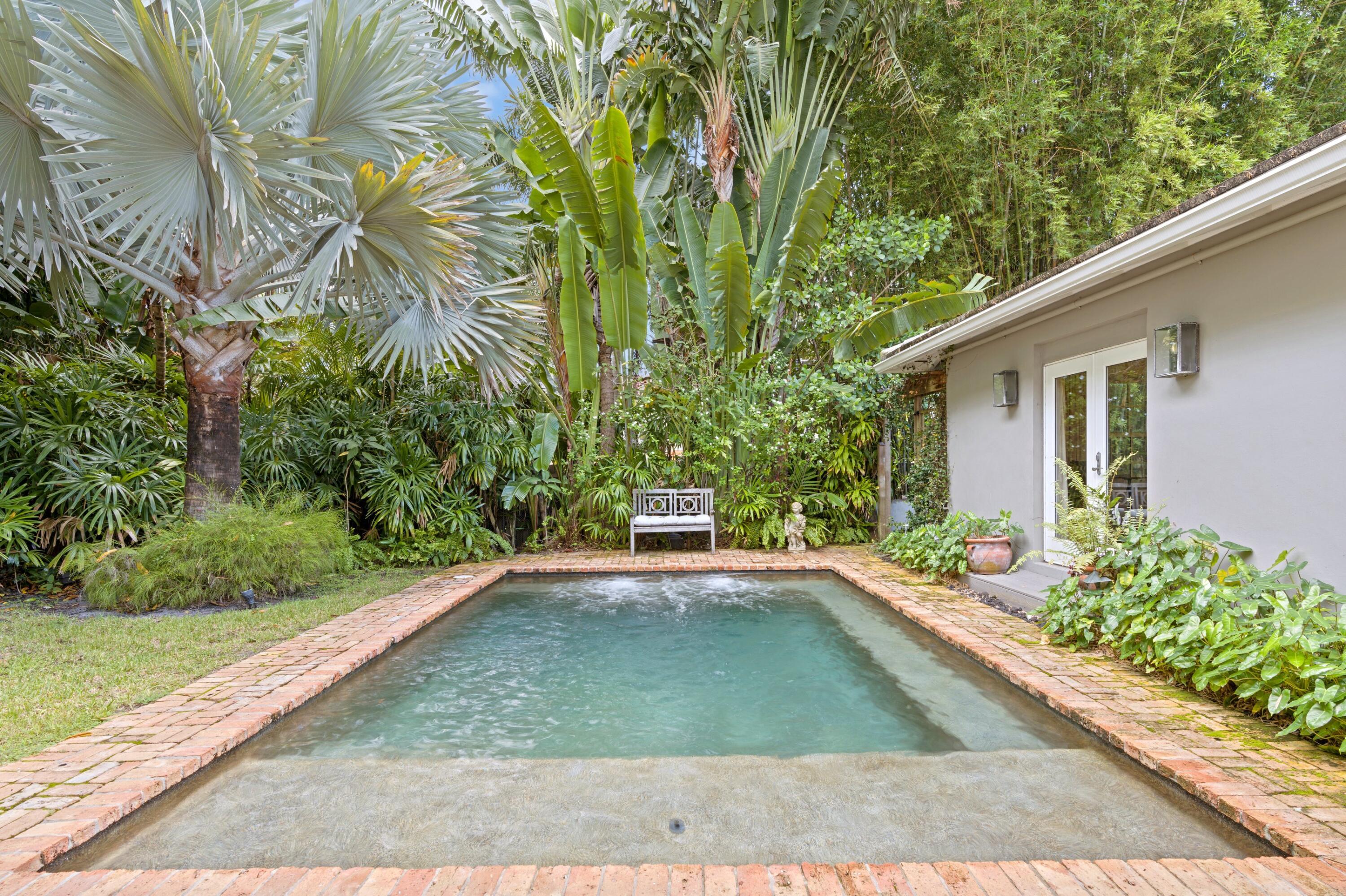 Flamingo Park - Residential