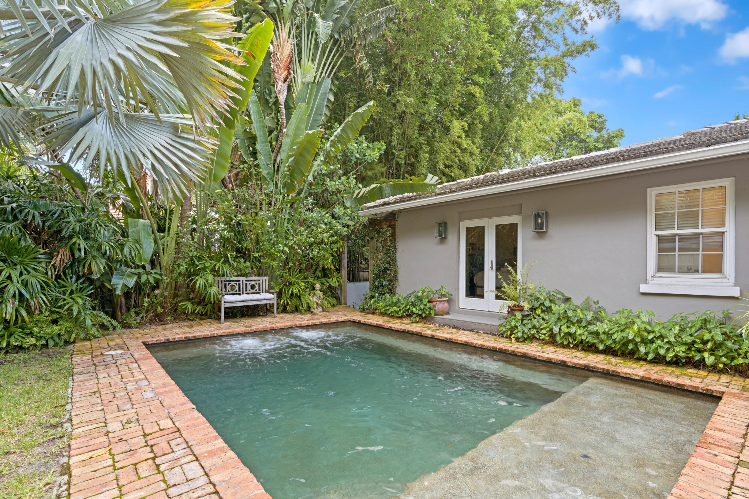 Flamingo Park - Residential