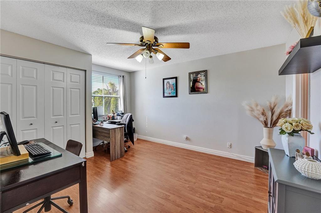 The Palm Island 151-31 B - Residential
