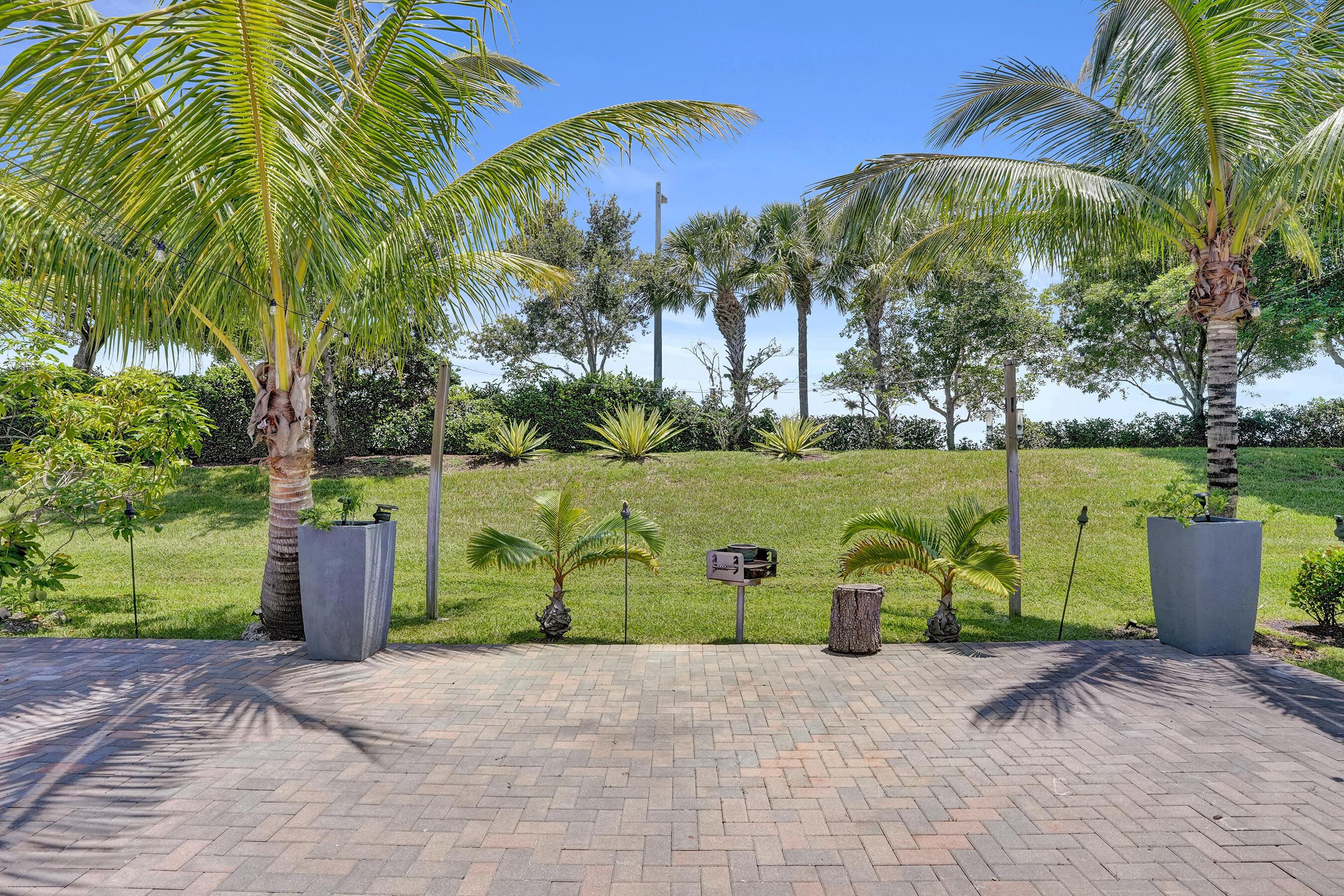 BRUSCHI PROPERTY - Residential