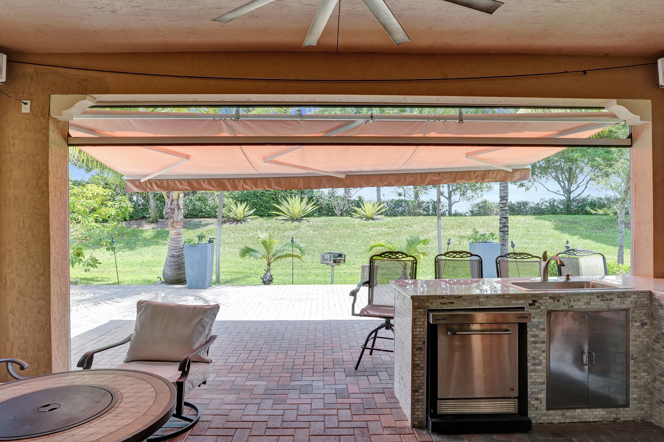 BRUSCHI PROPERTY - Residential