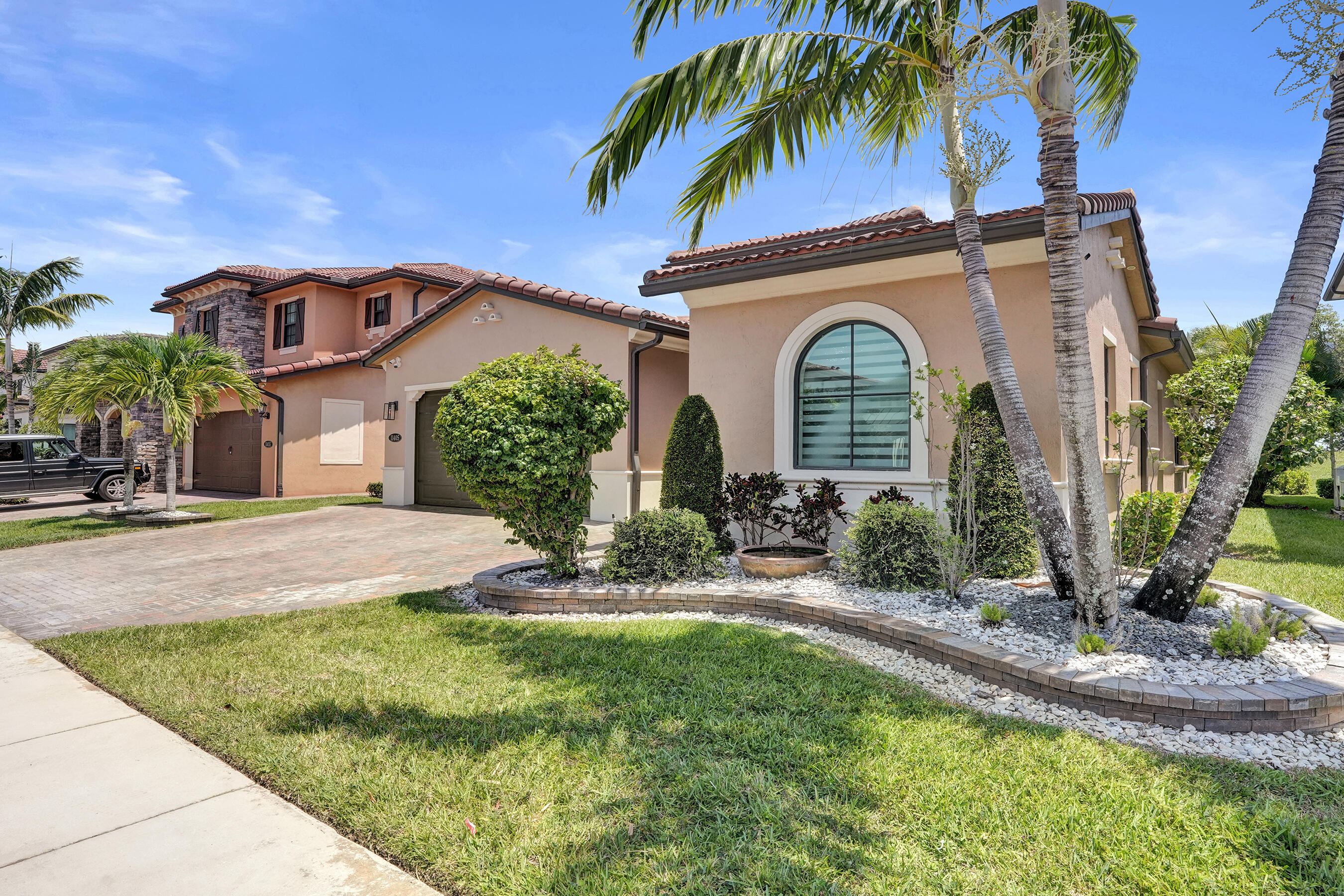 BRUSCHI PROPERTY - Residential