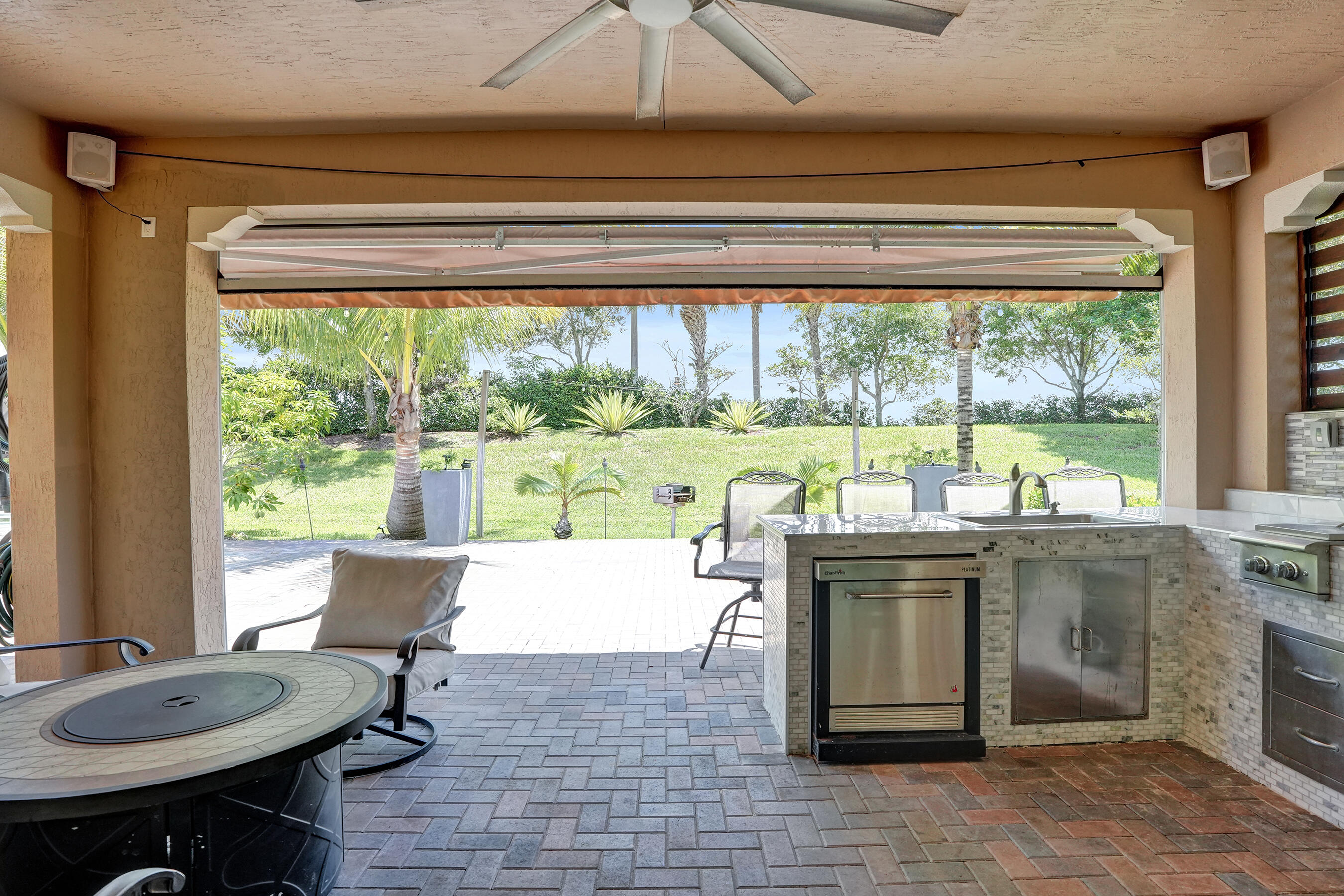 BRUSCHI PROPERTY - Residential