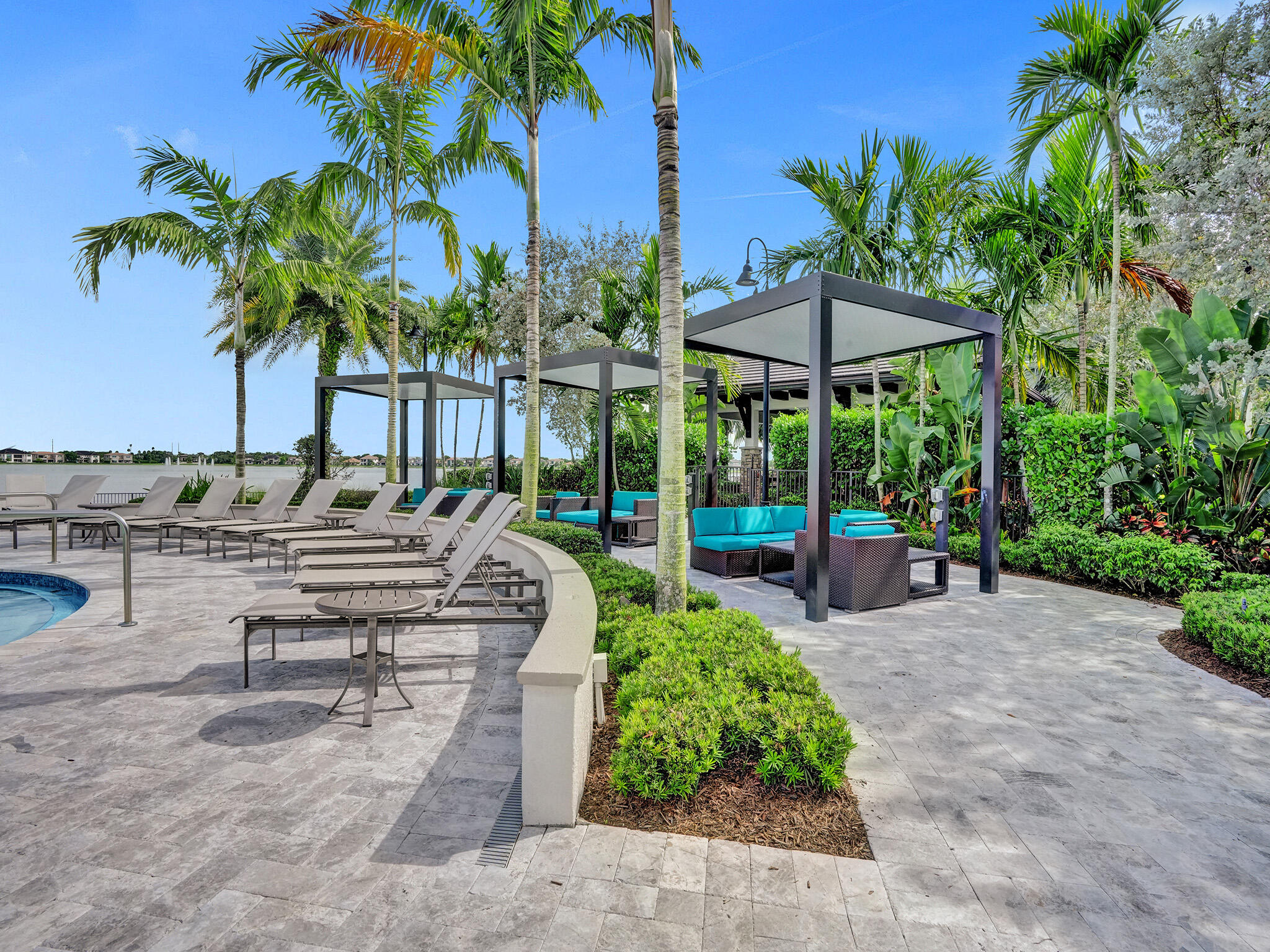 BRUSCHI PROPERTY - Residential