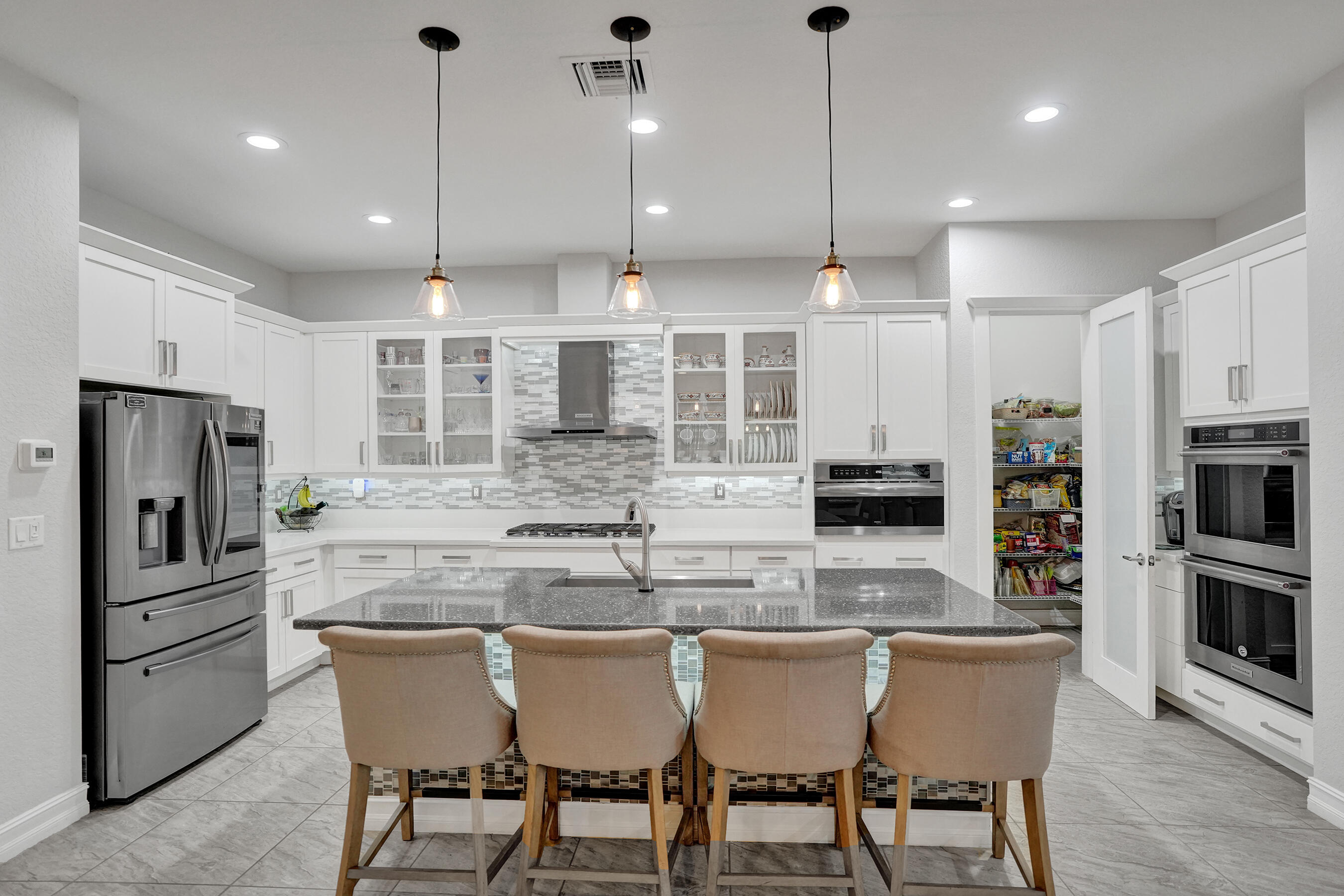 BRUSCHI PROPERTY - Residential