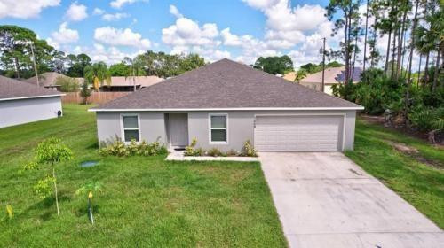 the house less than 5 years  - good condition ready to occupird  on or before  DEC  21 2026.good location in port st lucie