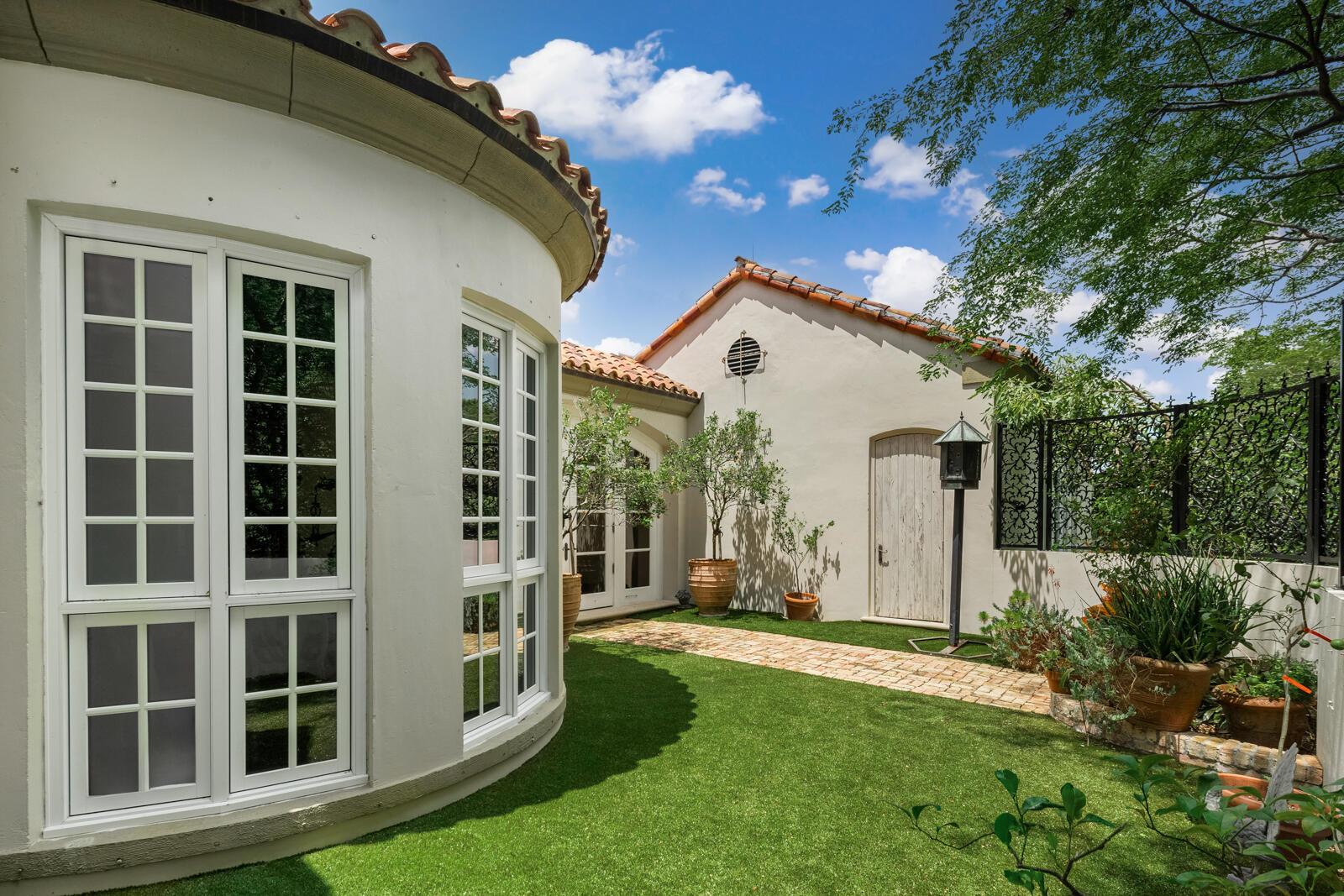 BRIDLE PATH OF Palm Beach Polo & Country Club - Residential