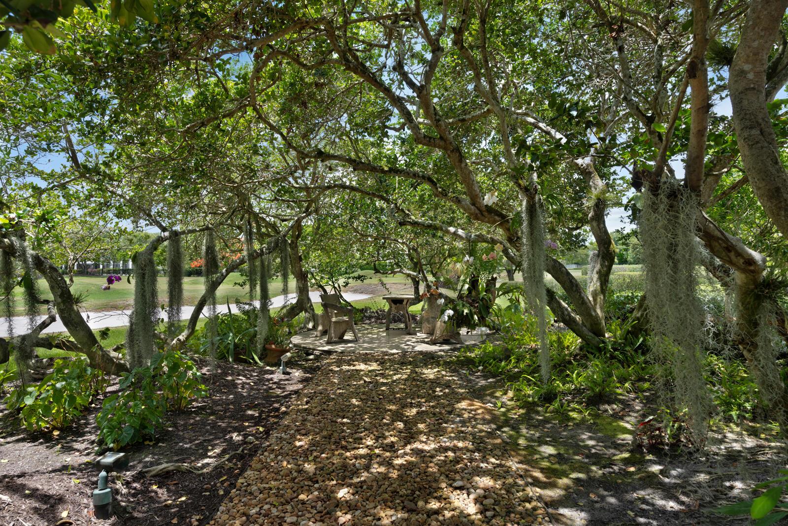 BRIDLE PATH OF Palm Beach Polo & Country Club - Residential