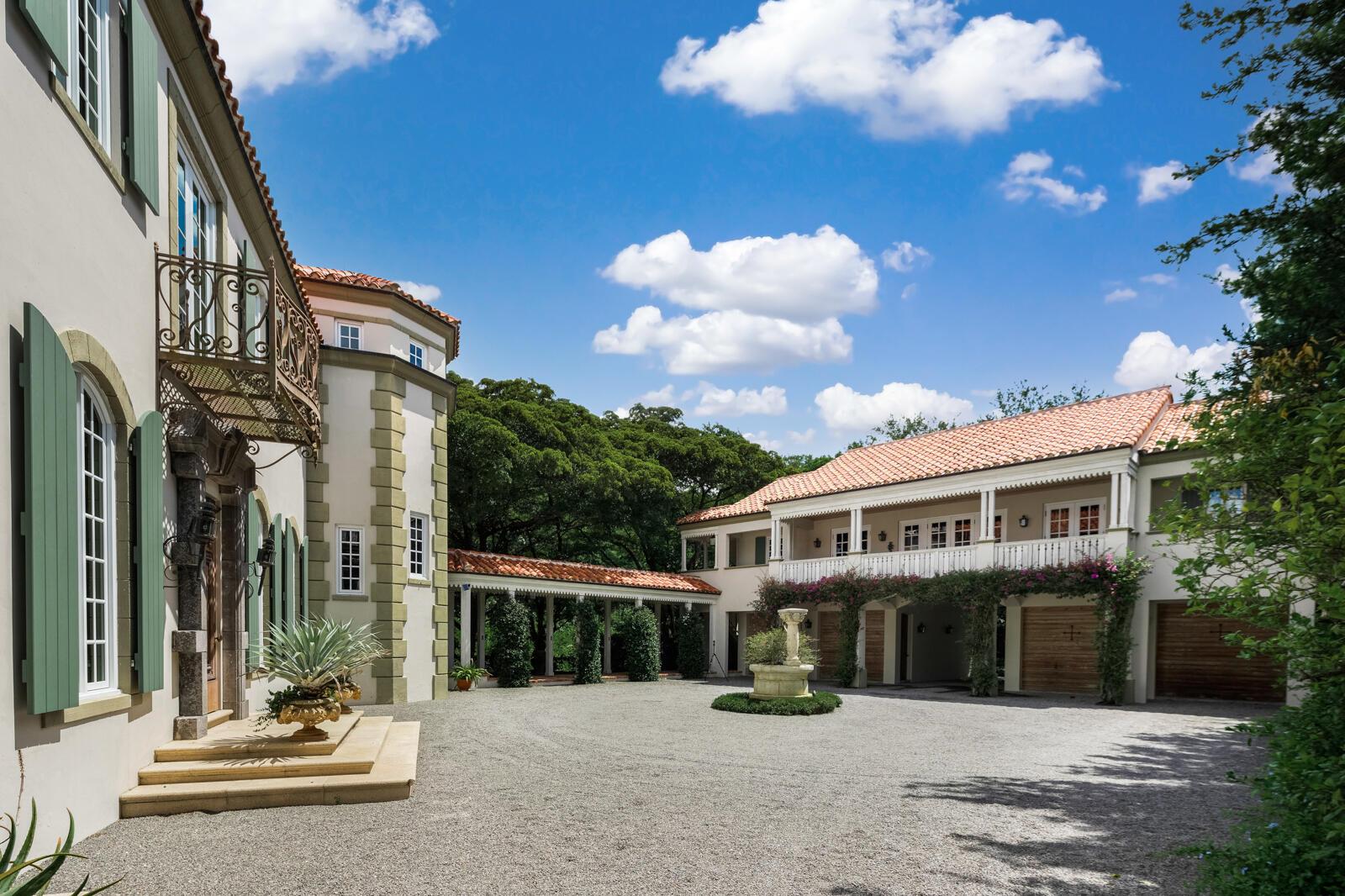 BRIDLE PATH OF Palm Beach Polo & Country Club - Residential