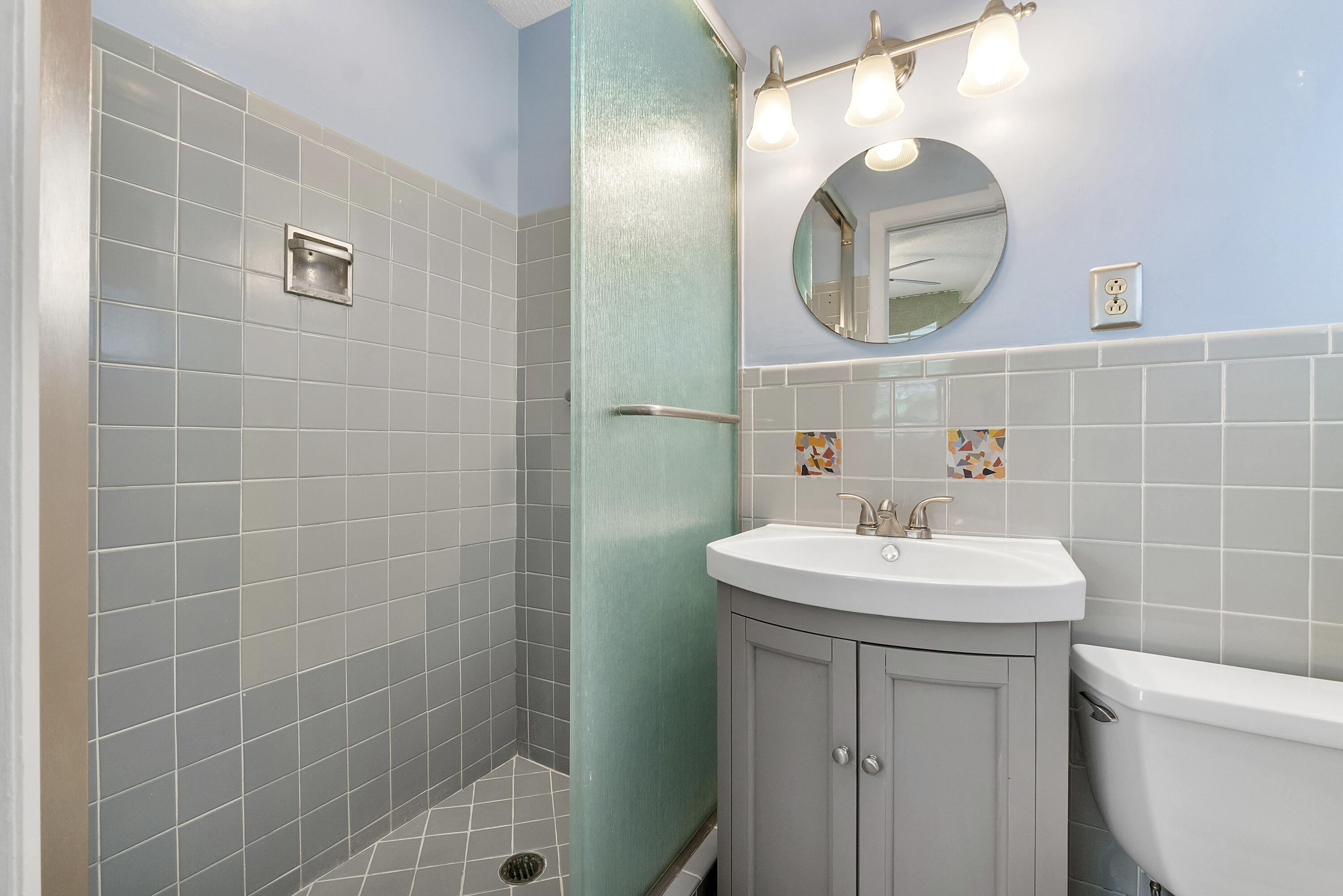 CRESTHAVEN NO 9 REPLAT - Residential