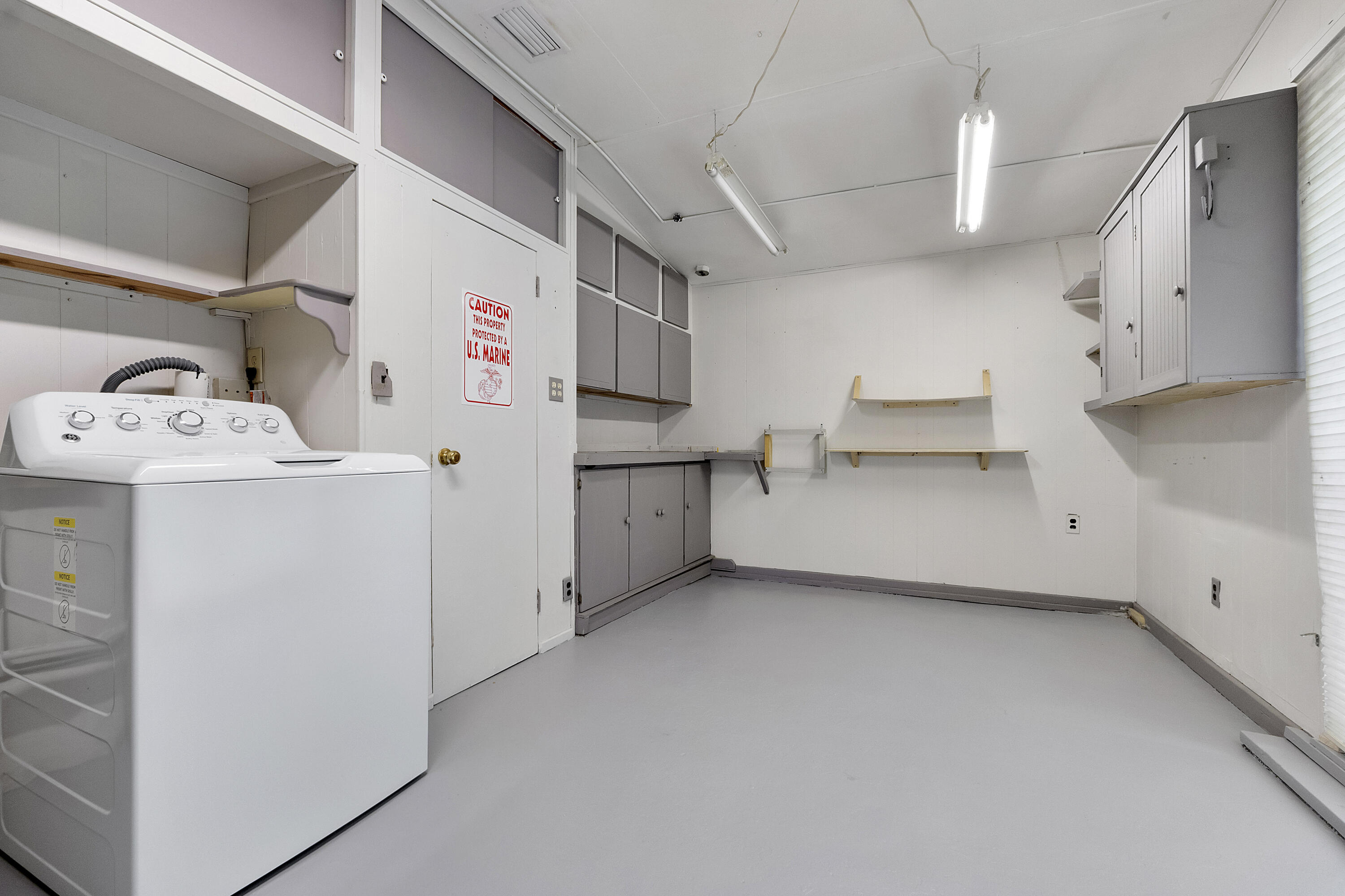 CRESTHAVEN NO 9 REPLAT - Residential