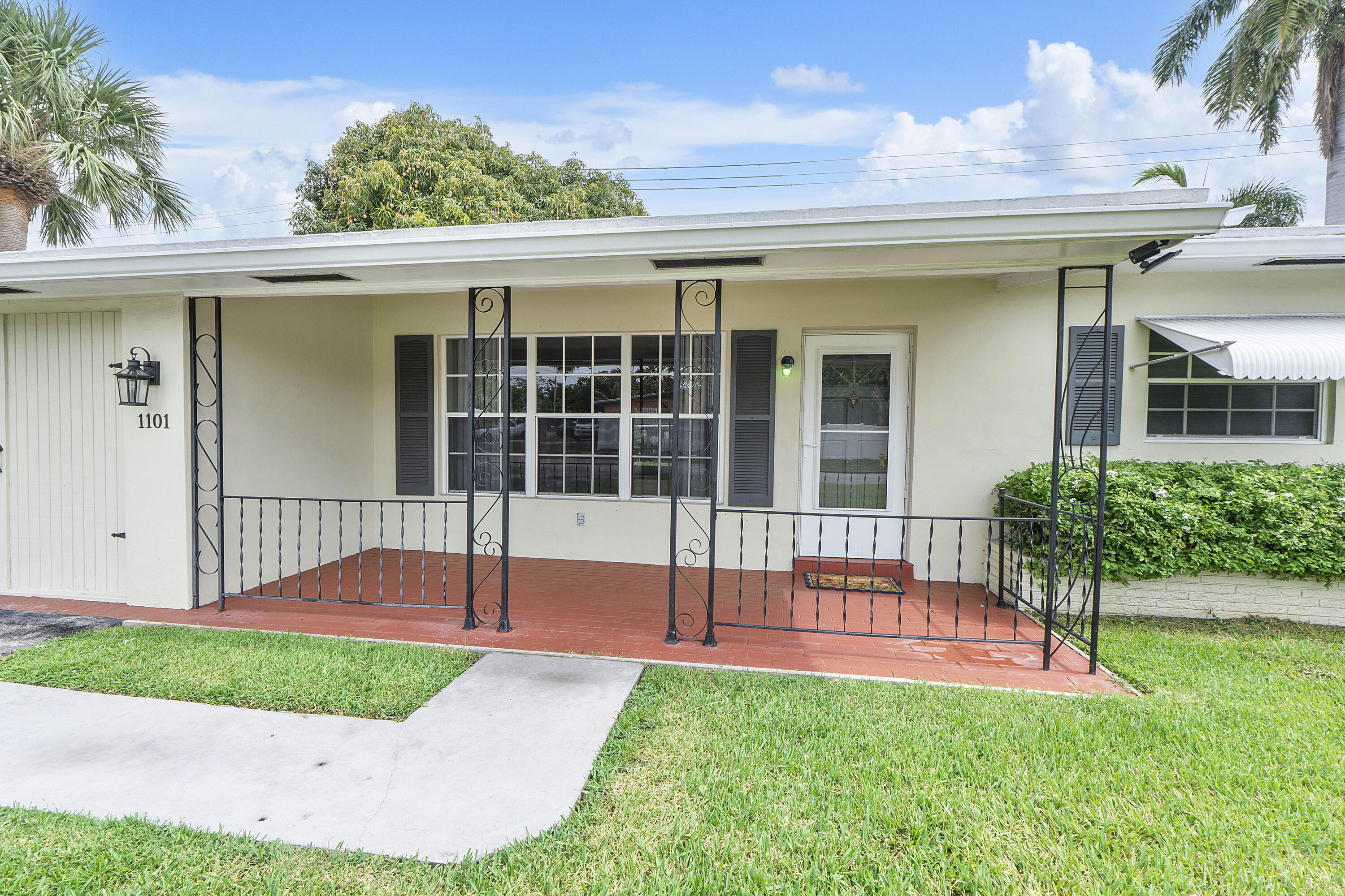 CRESTHAVEN NO 9 REPLAT - Residential
