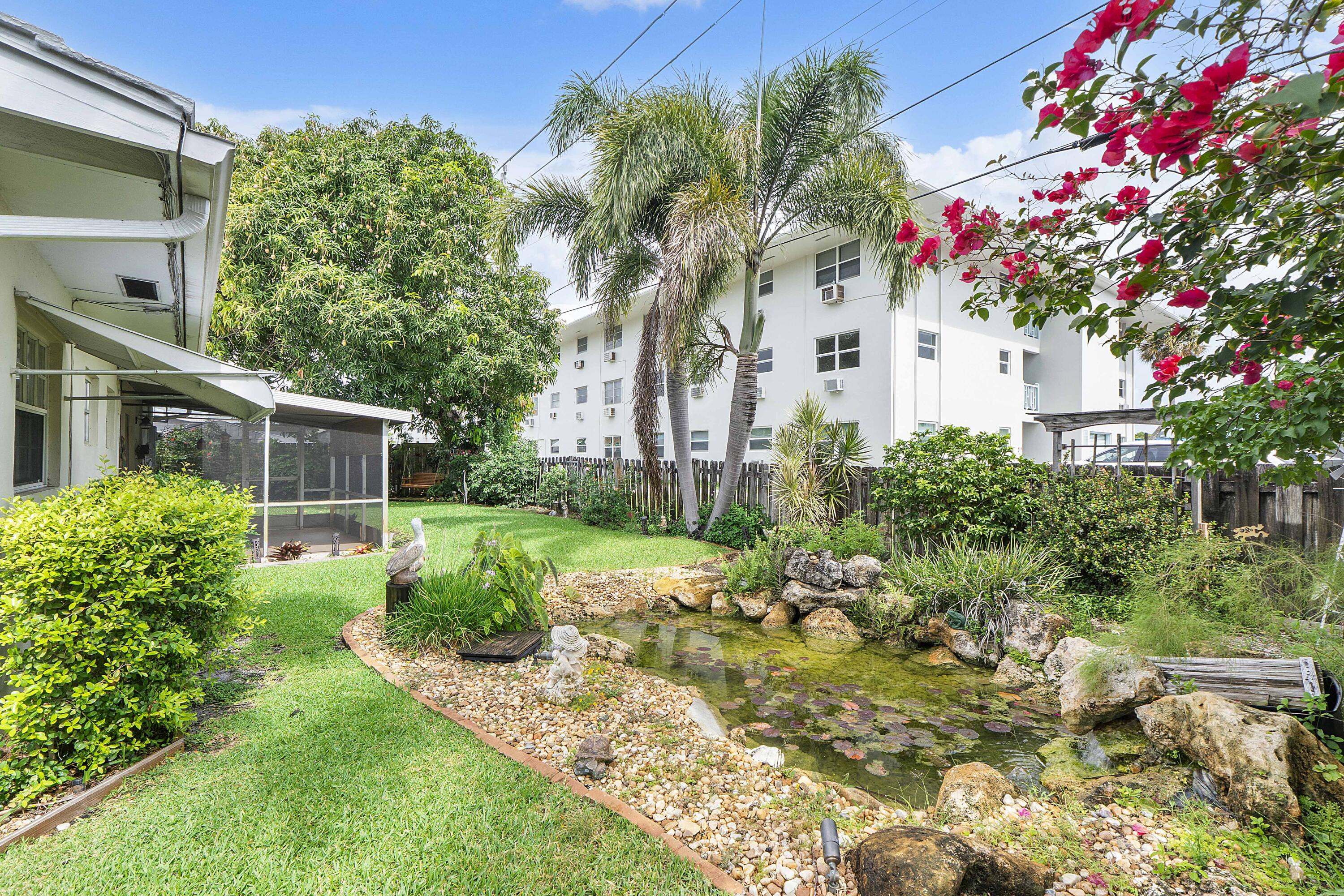 CRESTHAVEN NO 9 REPLAT - Residential
