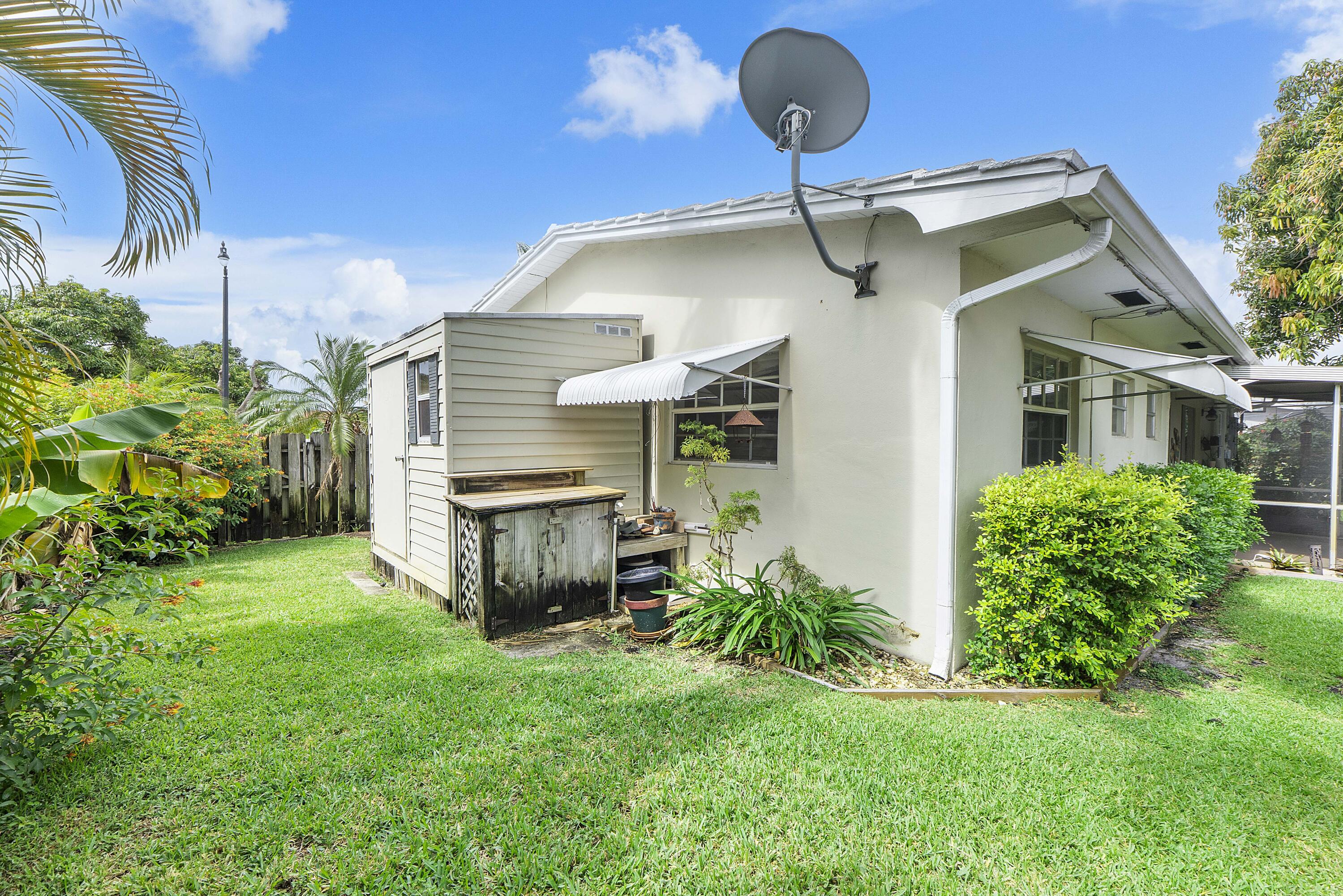 CRESTHAVEN NO 9 REPLAT - Residential