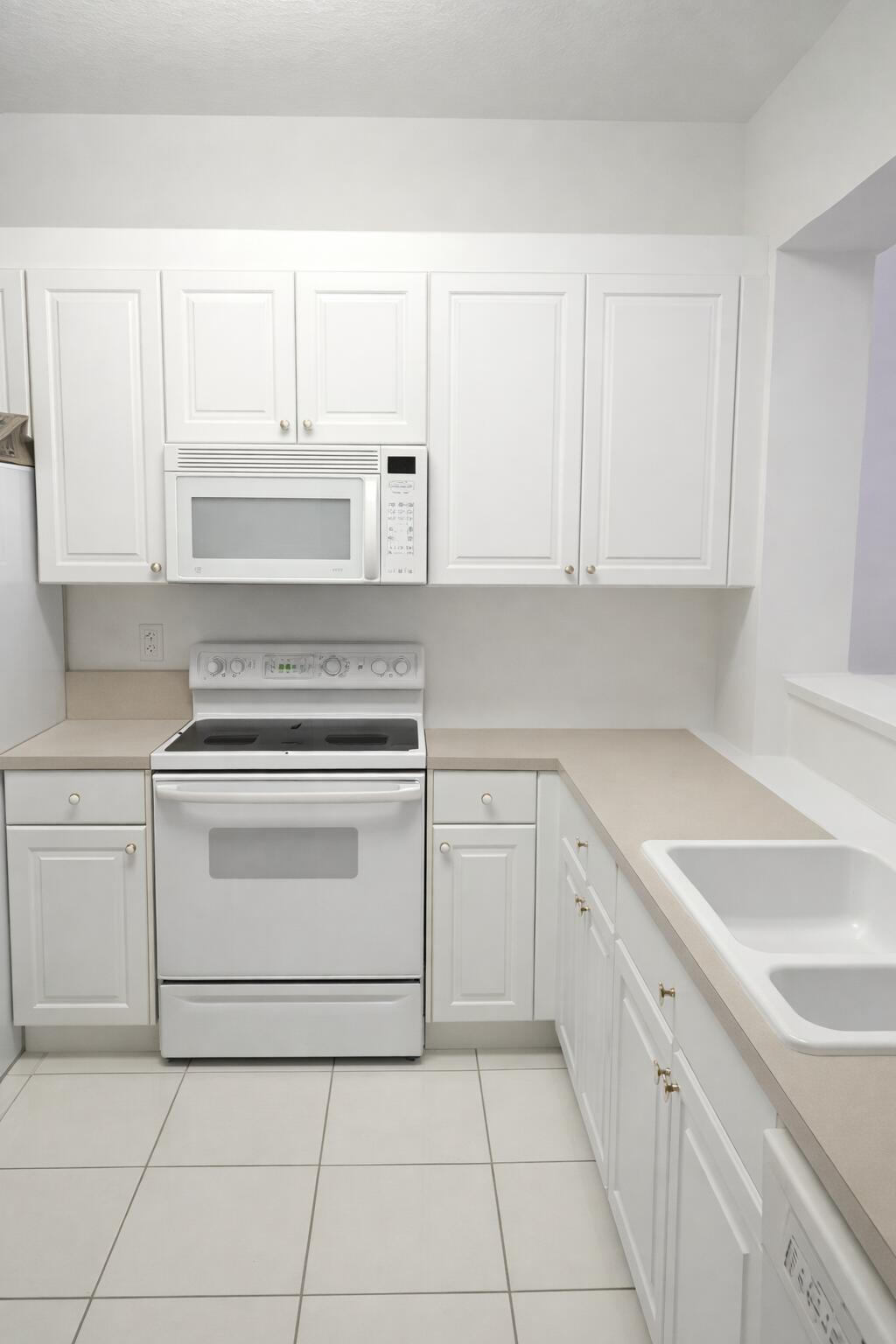 YARDLEY CONDOMINIUM F - Residential