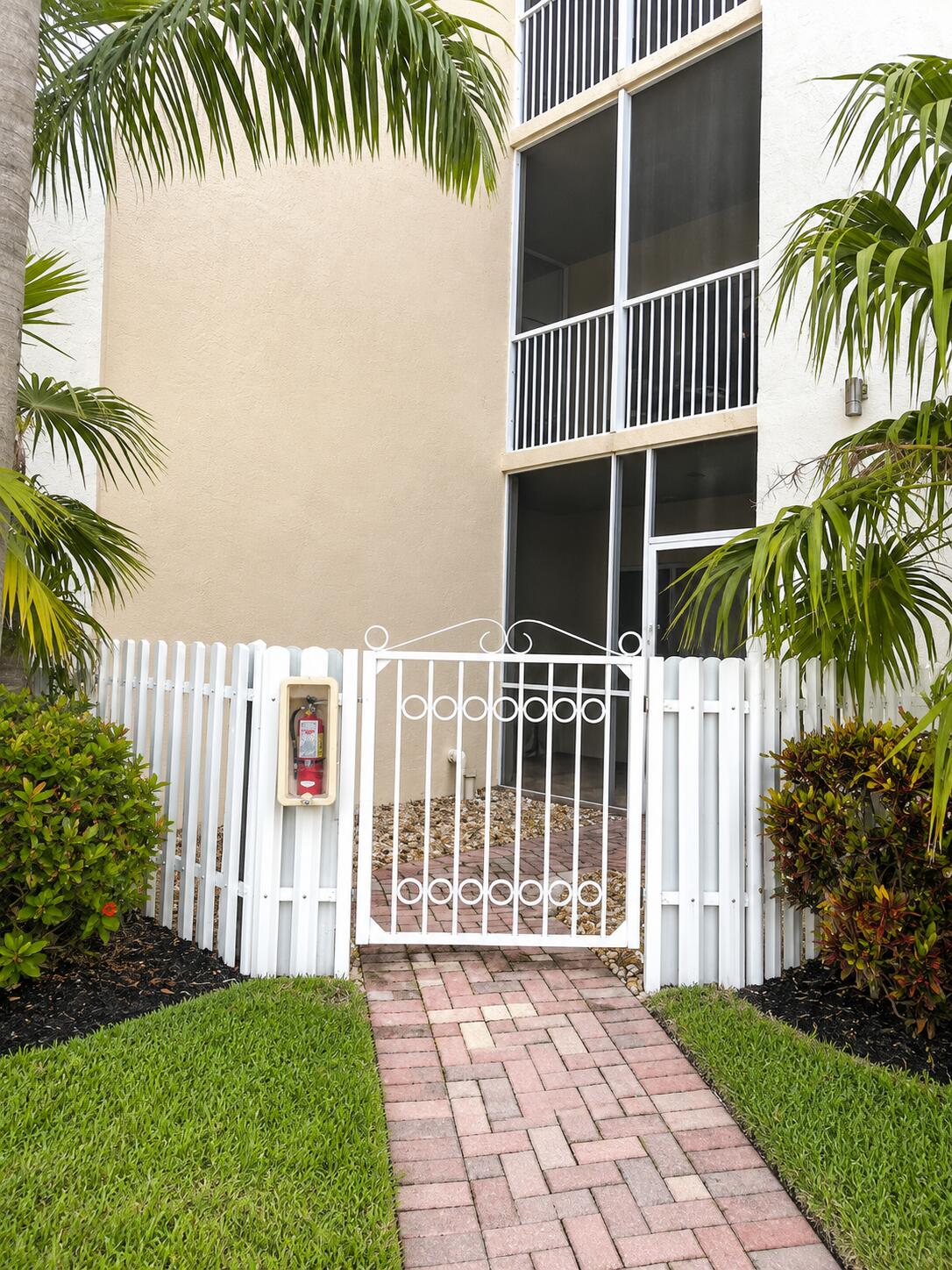YARDLEY CONDOMINIUM F - Residential