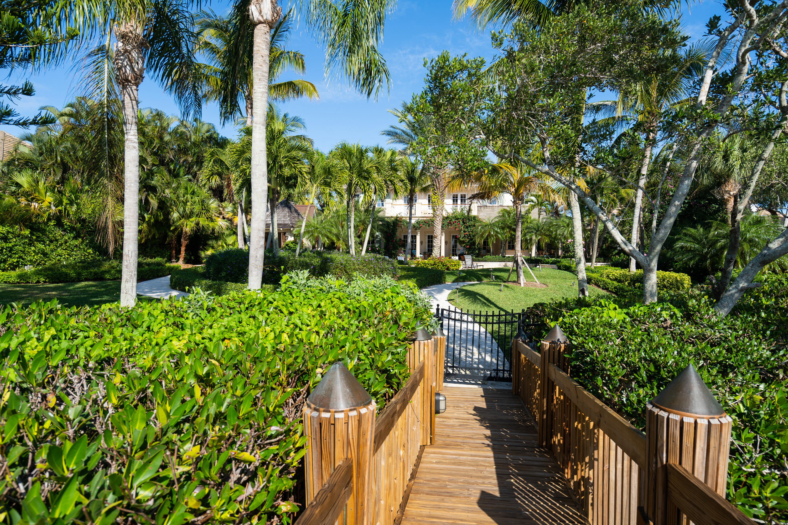 ORCHID ISLAND PLAT 18 - Residential