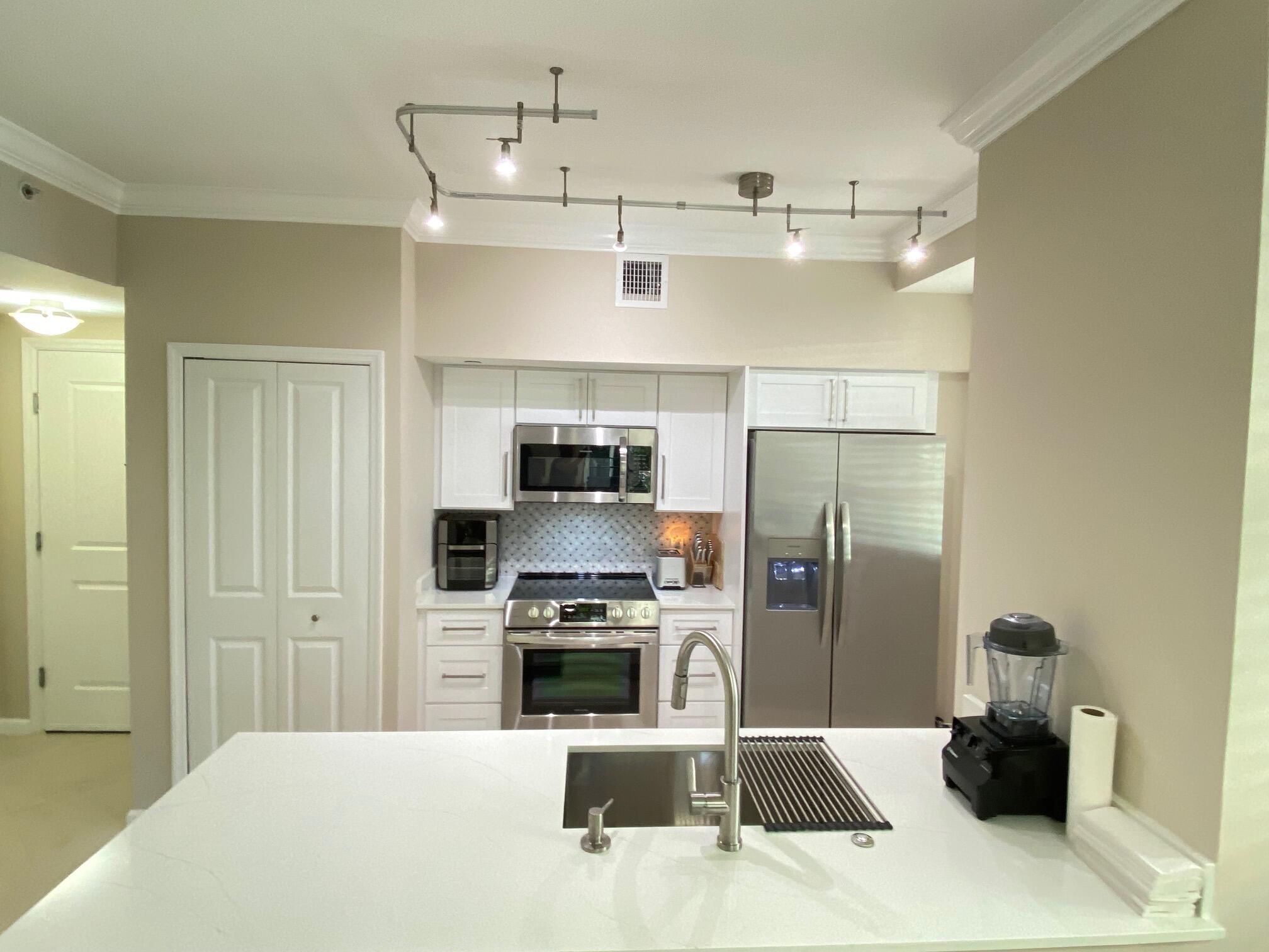 ASTOR CONDO - Residential Lease