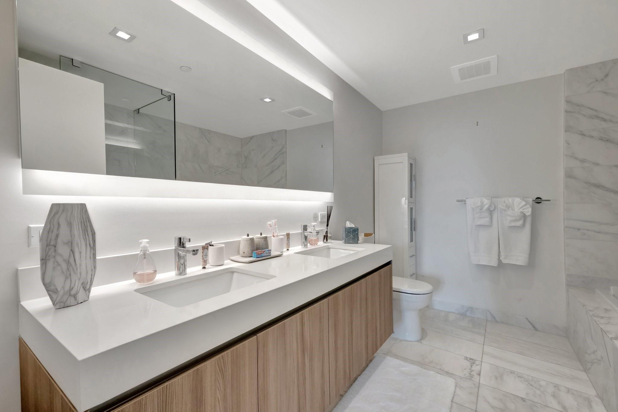 TIFFANY HOUSE CONDO - Residential