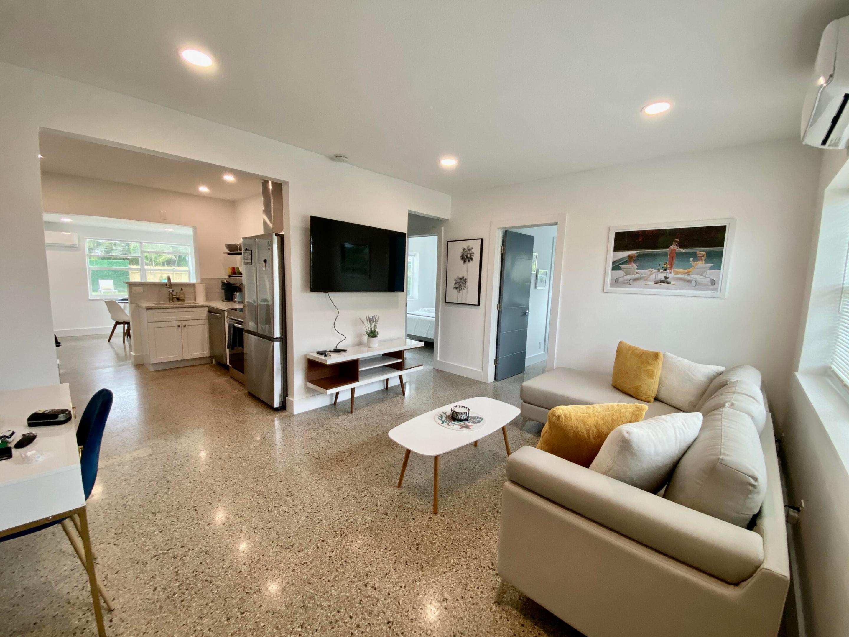 LINNS ADD TO OSCEOLA PARK - Residential Income