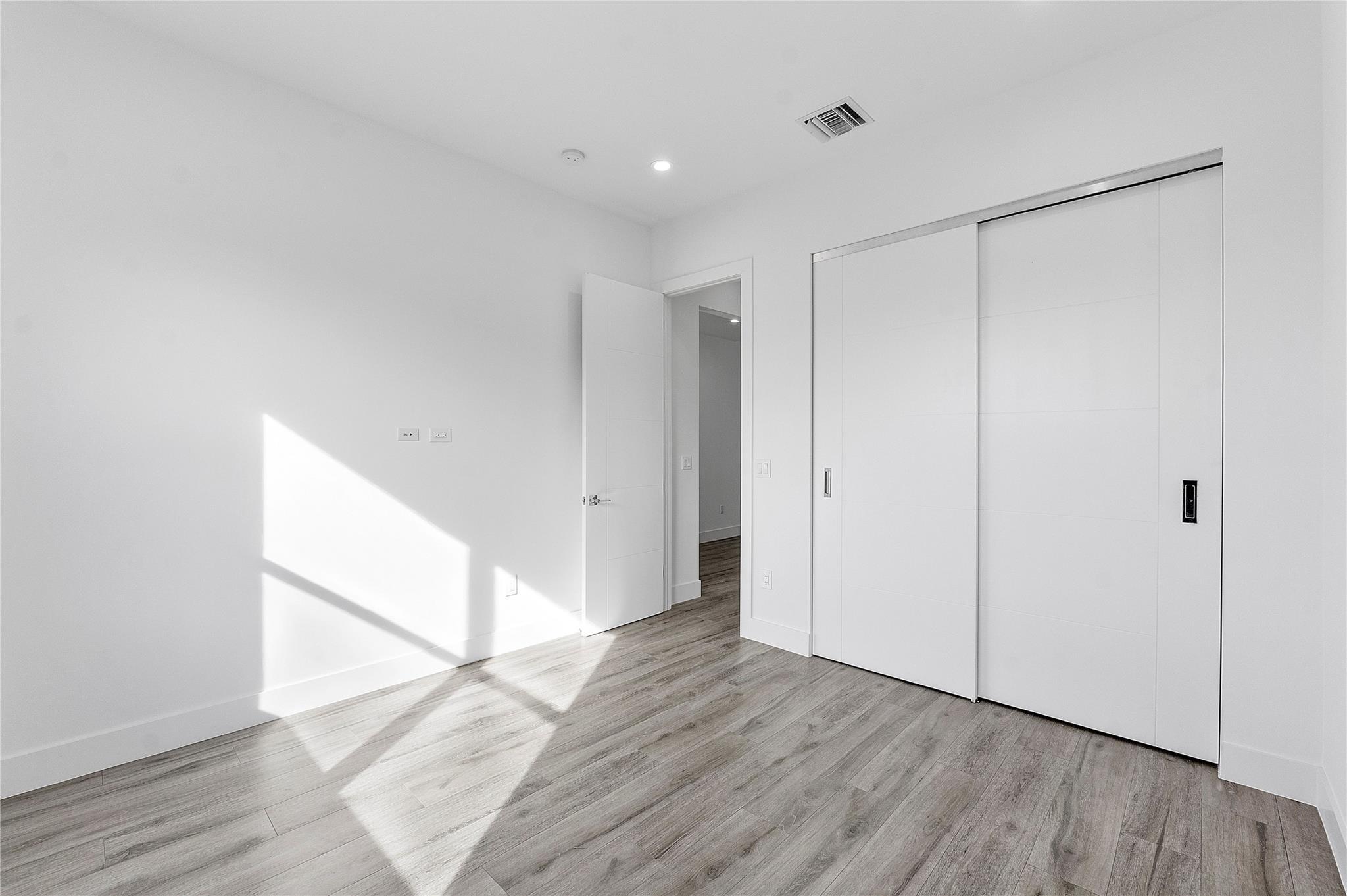 na - Residential