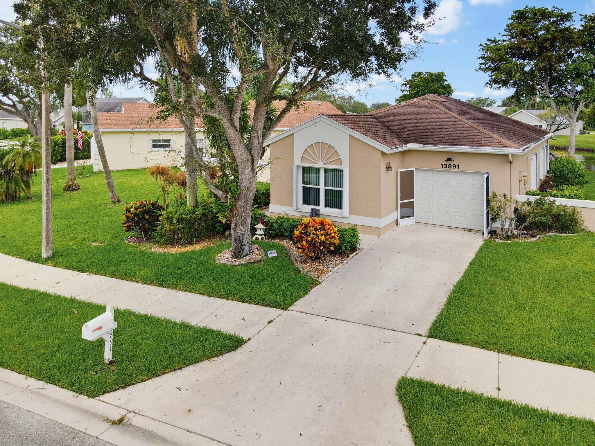PINE RIDGE AT DELRAY BEACH - Residential