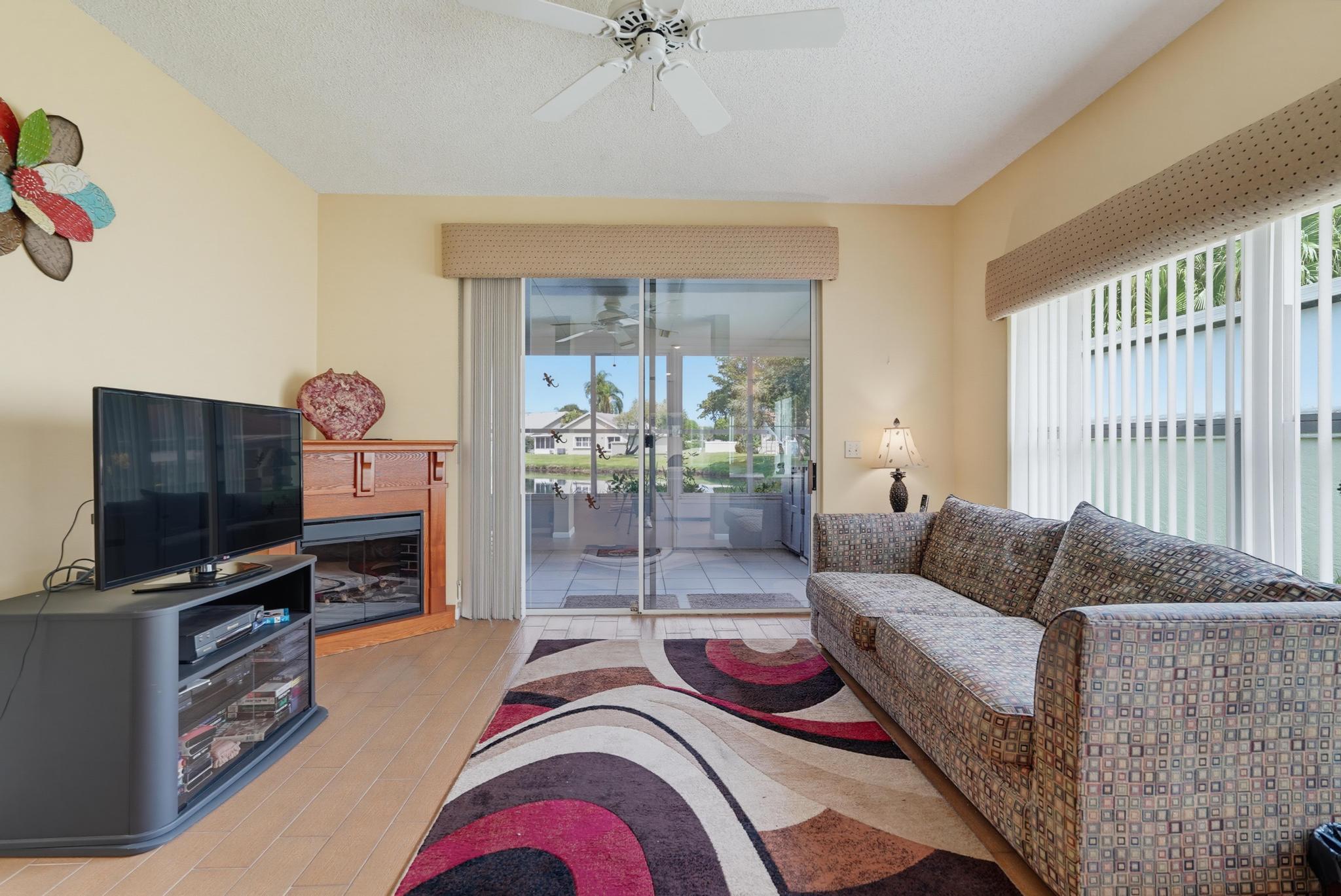 PINE RIDGE AT DELRAY BEACH - Residential