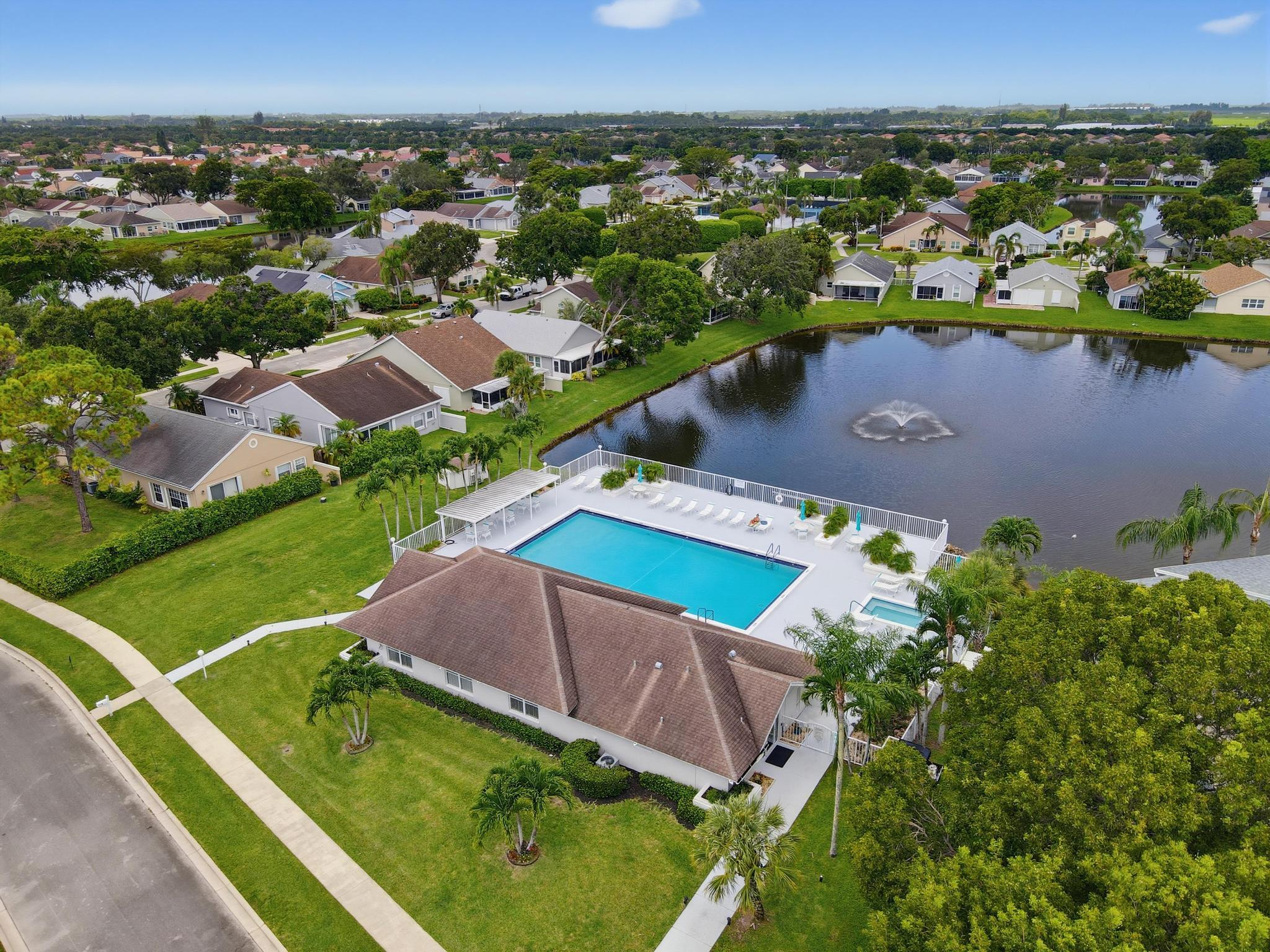 PINE RIDGE AT DELRAY BEACH - Residential