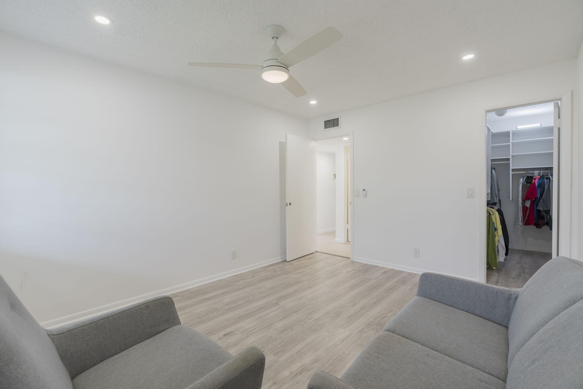 KINGS POINT NORMANDY CONDOS - Residential