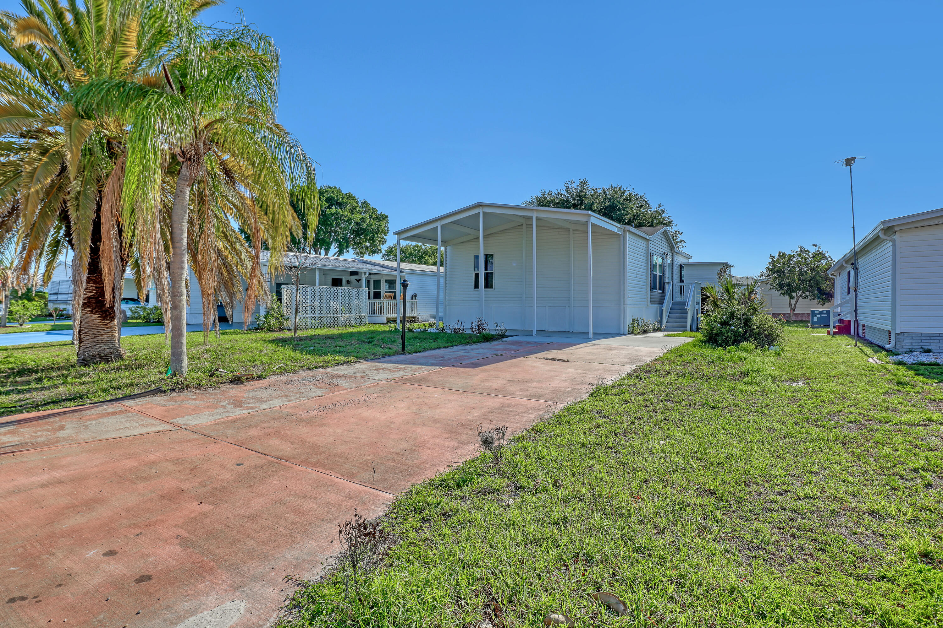 BAREFOOT BAY UNIT 2 PART 10 - Residential