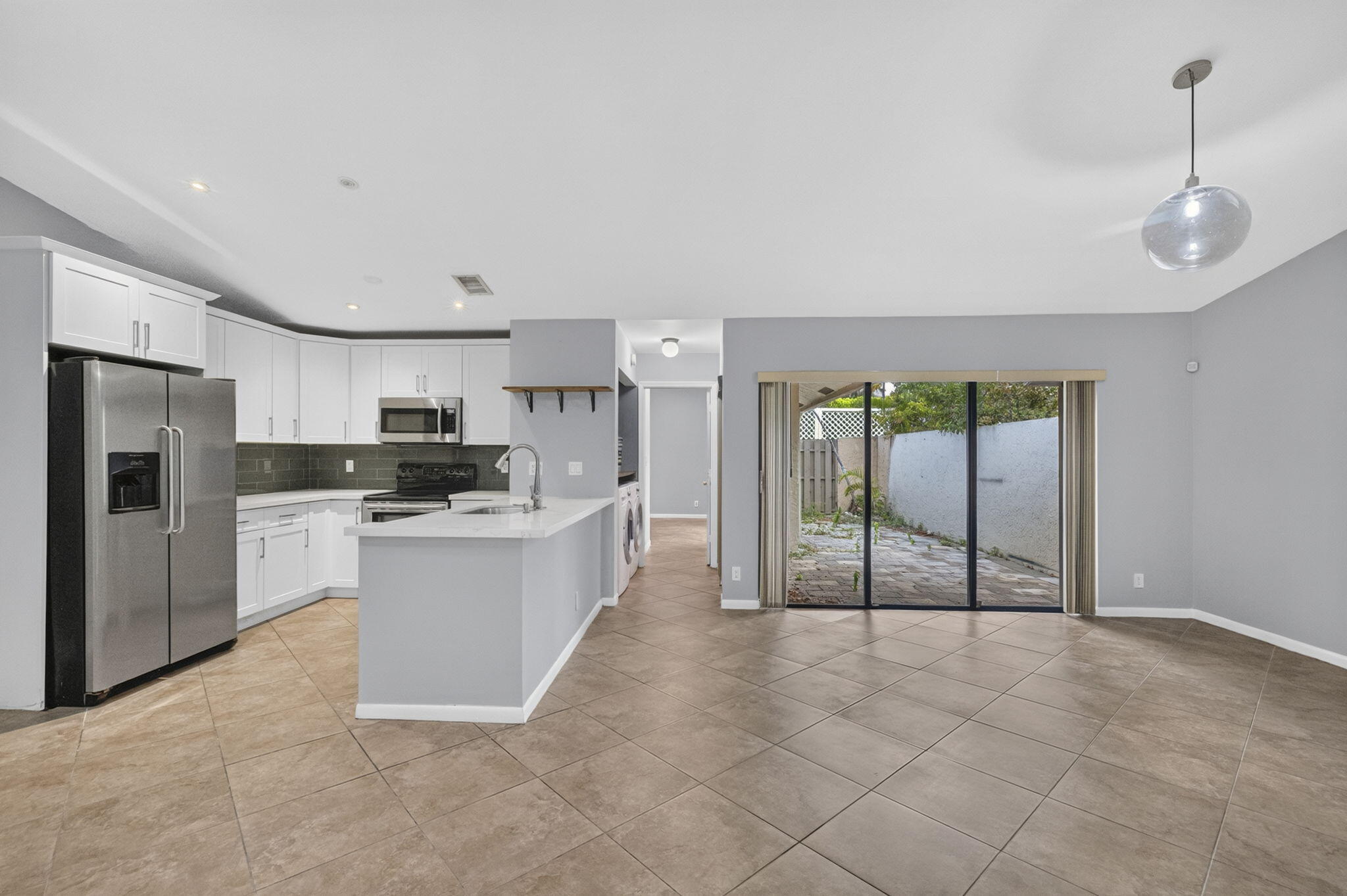 PINES OF OAKLAND FOREST WEST - Residential