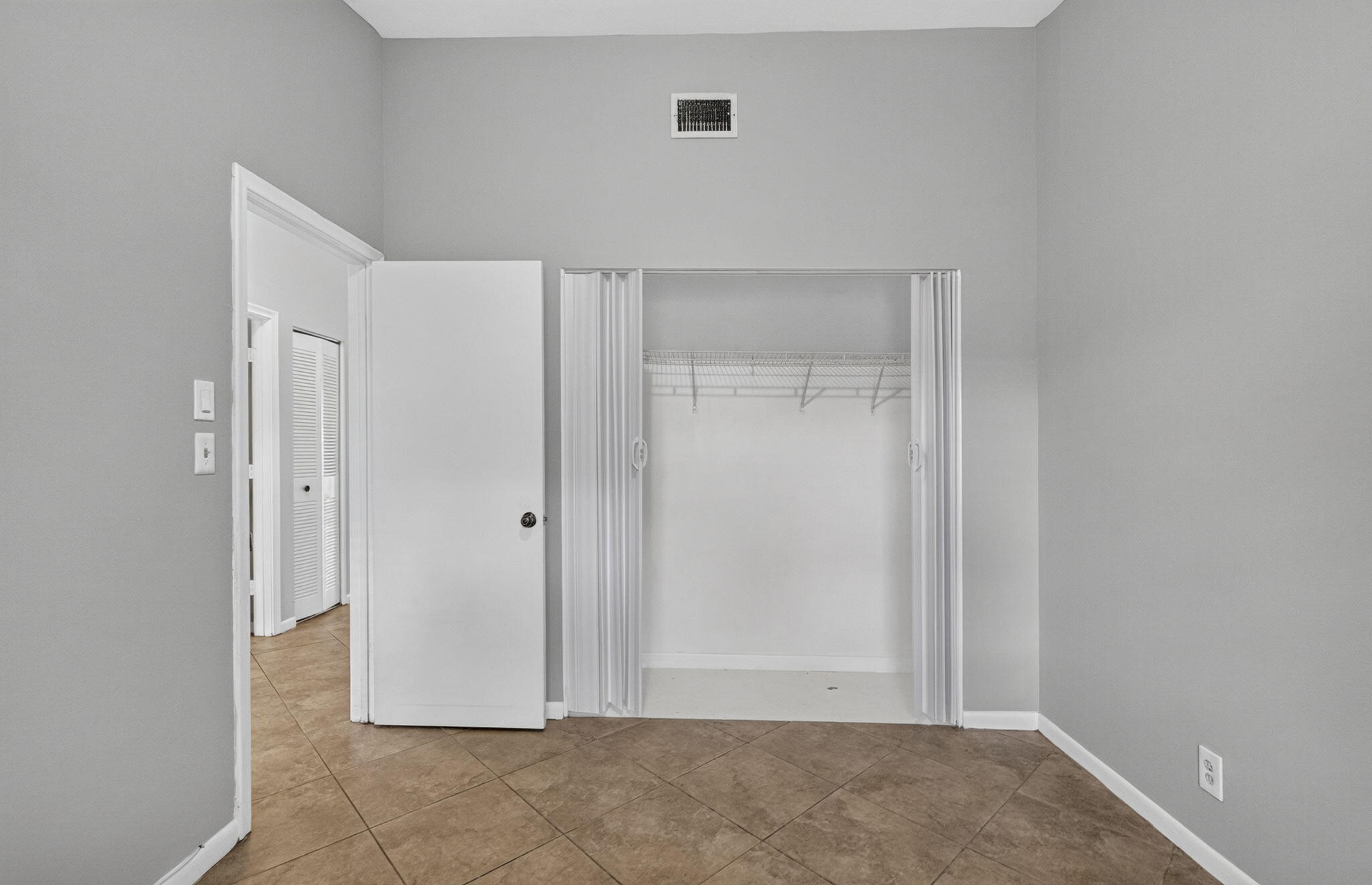 PINES OF OAKLAND FOREST WEST - Residential