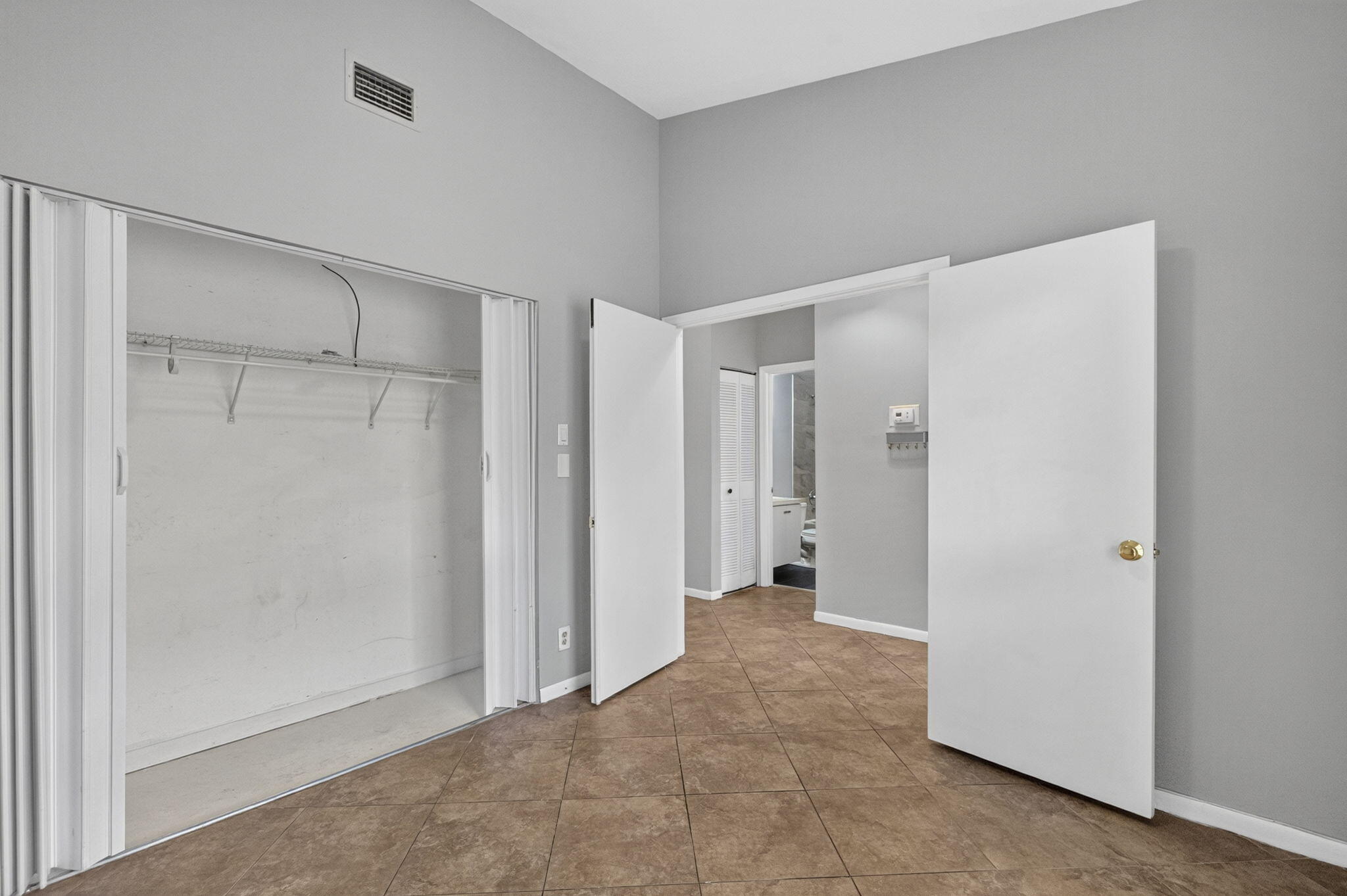 PINES OF OAKLAND FOREST WEST - Residential