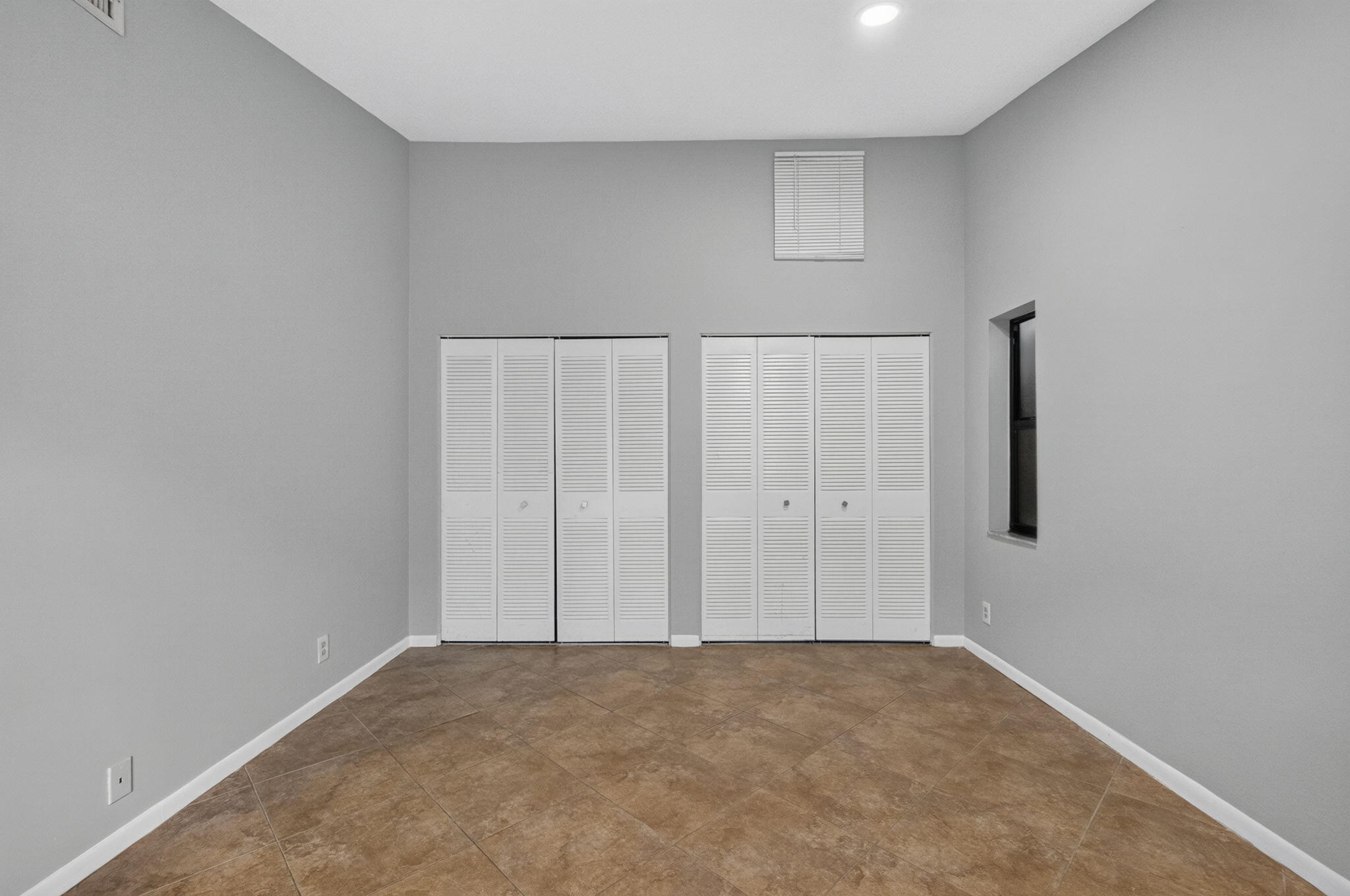 PINES OF OAKLAND FOREST WEST - Residential