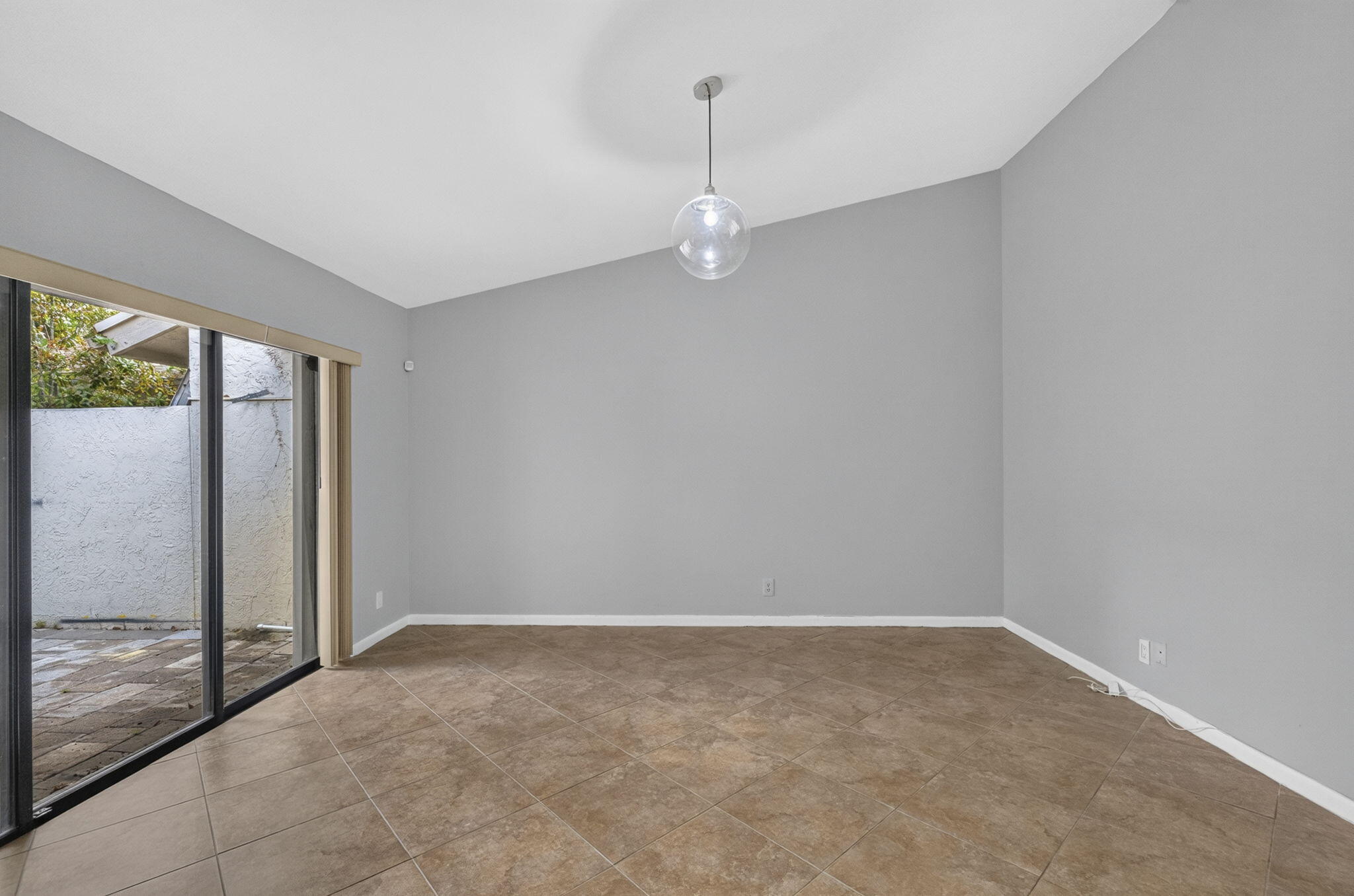 PINES OF OAKLAND FOREST WEST - Residential