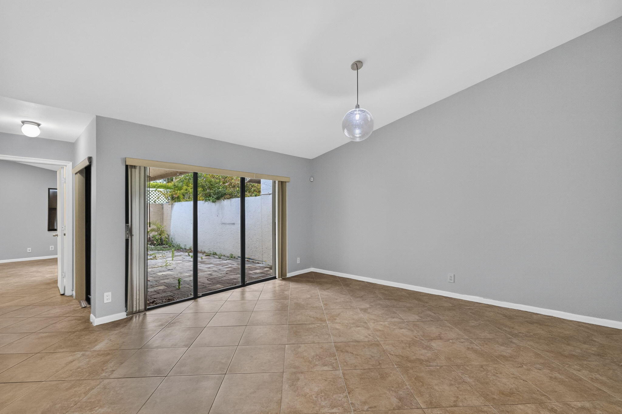 PINES OF OAKLAND FOREST WEST - Residential