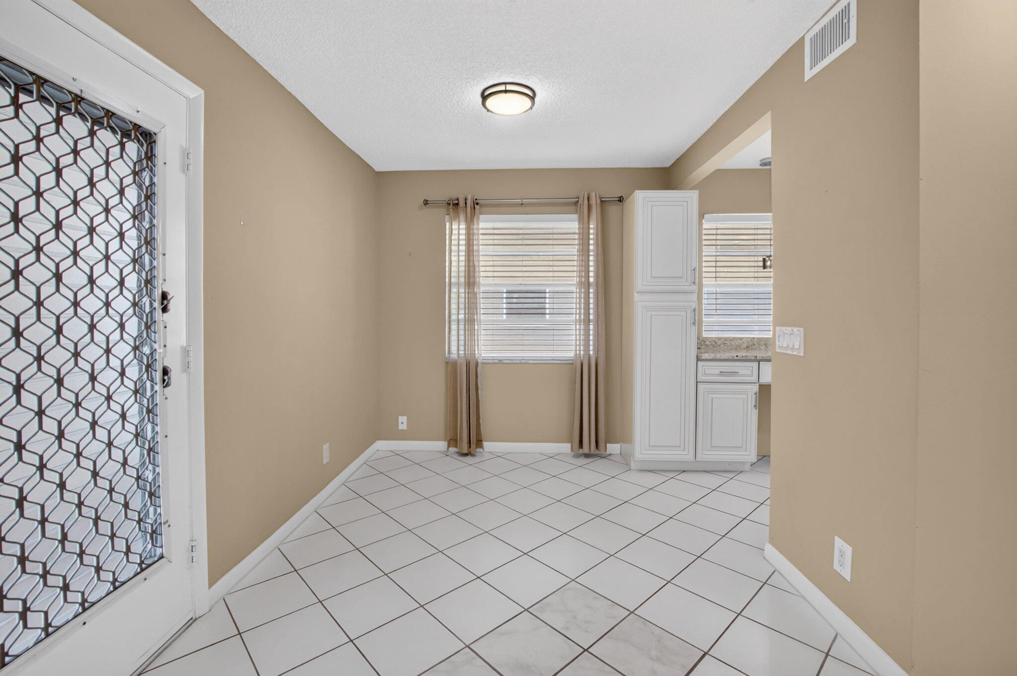 KINGS POINT CAPRI CONDOS - Residential
