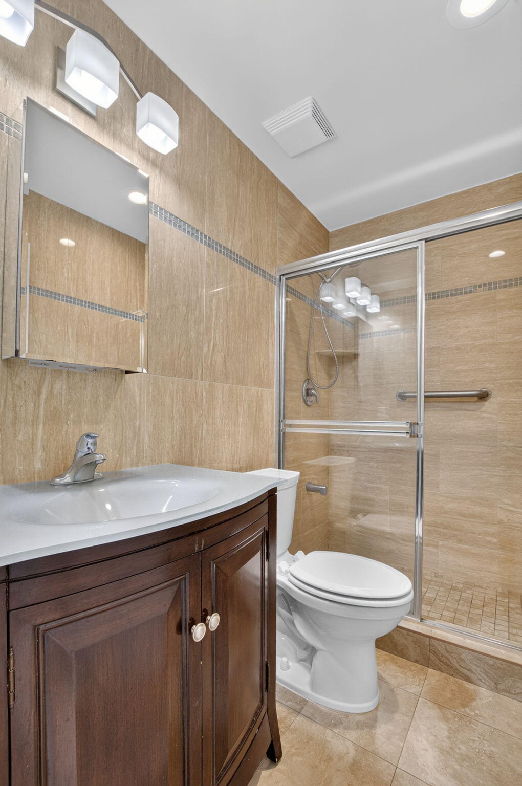 KINGS POINT CAPRI CONDOS - Residential