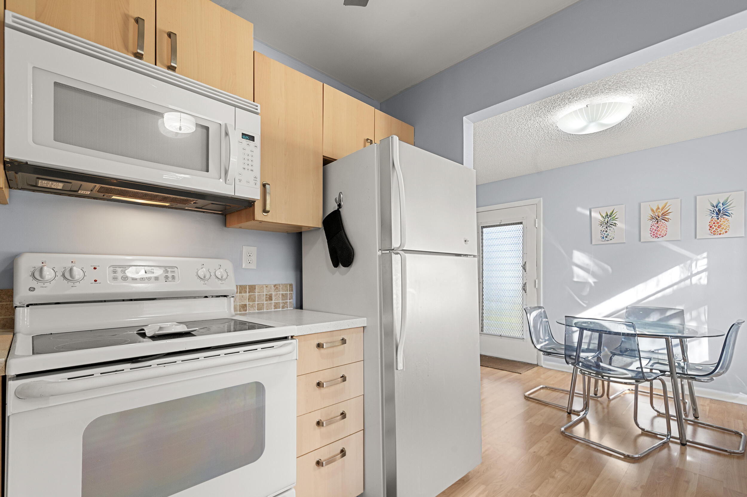 KINGS POINT FLANDERS CONDOS - Residential