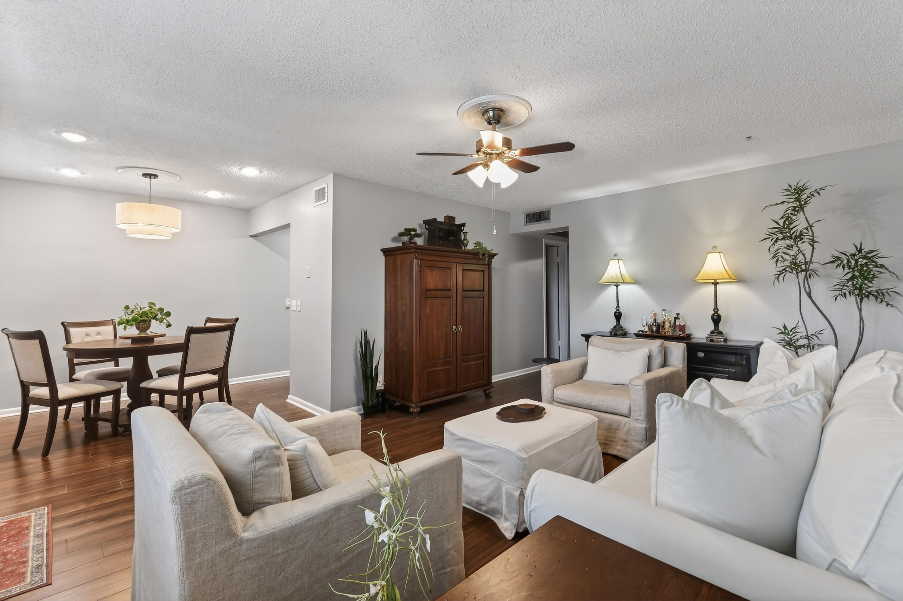 SUSSEX CONDO - Residential