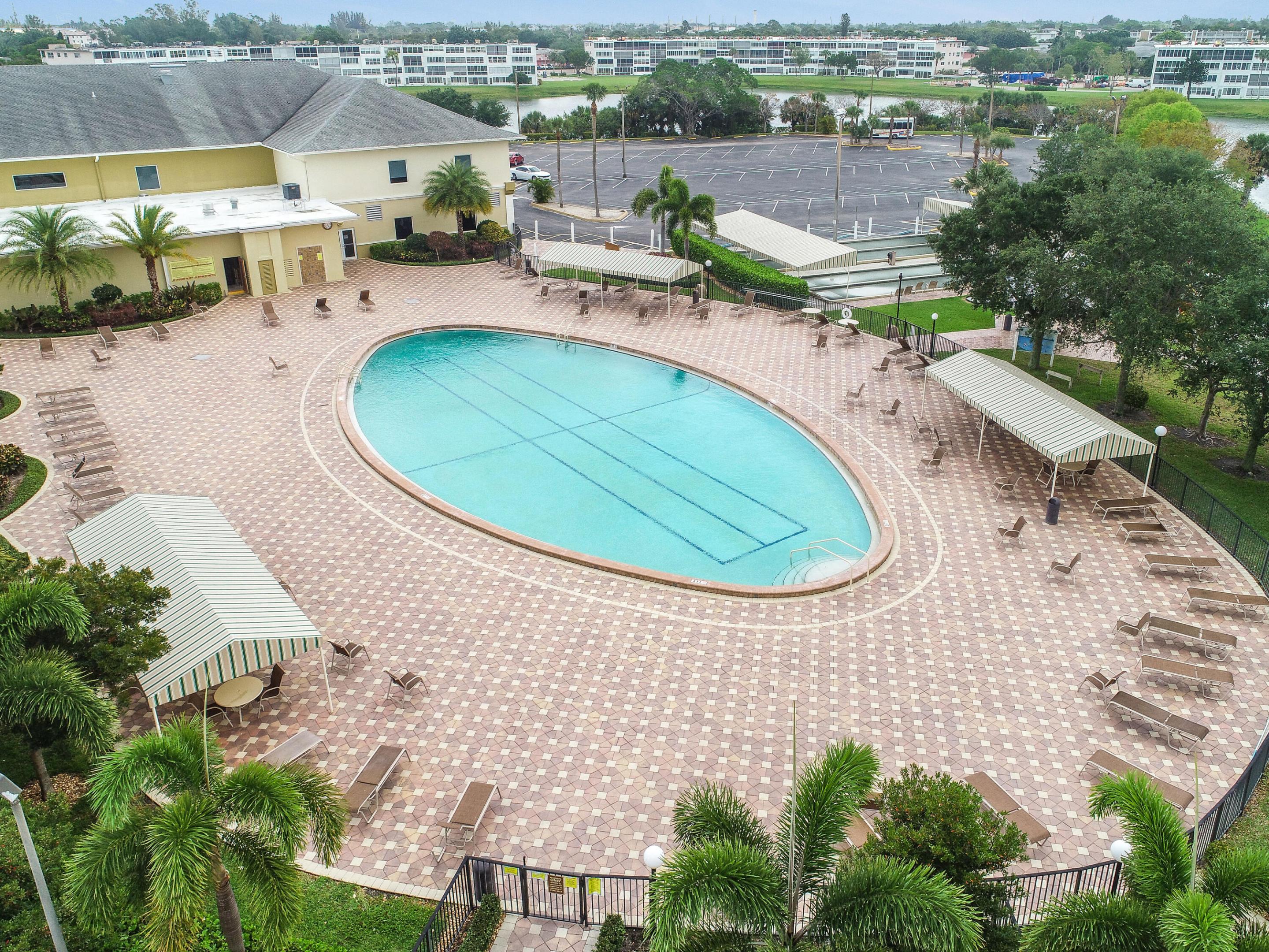 SUSSEX CONDO - Residential