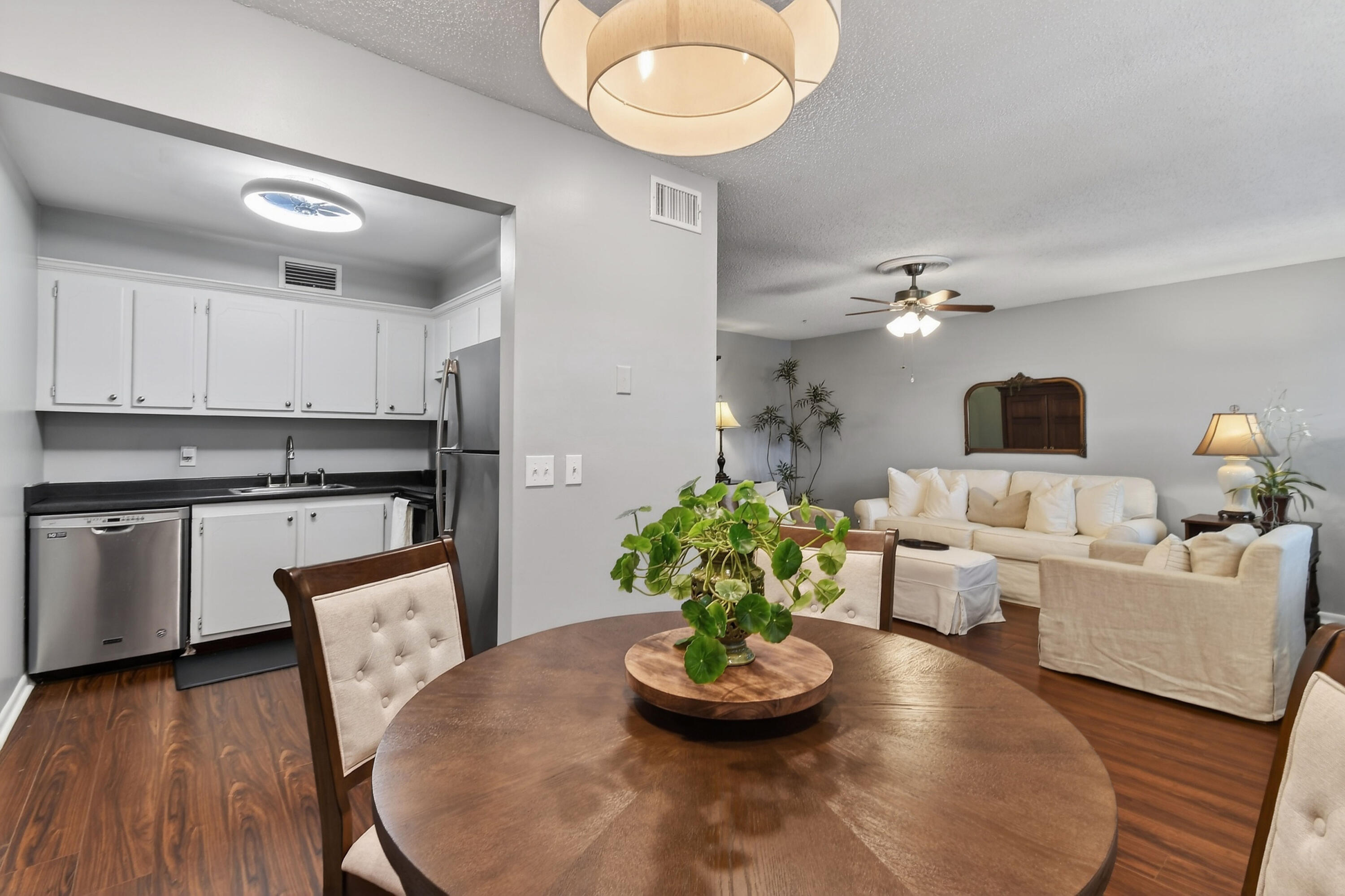 SUSSEX CONDO - Residential