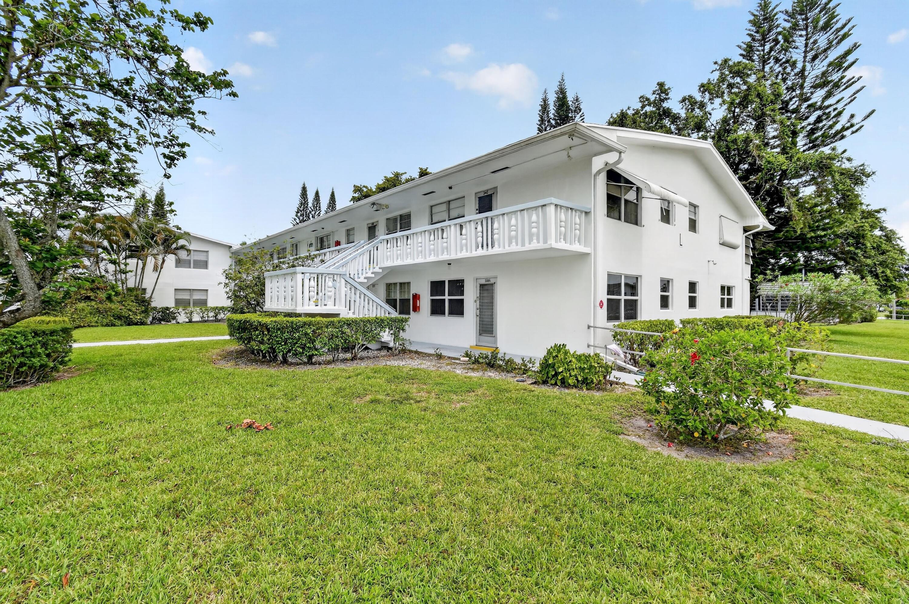 SUSSEX CONDO - Residential