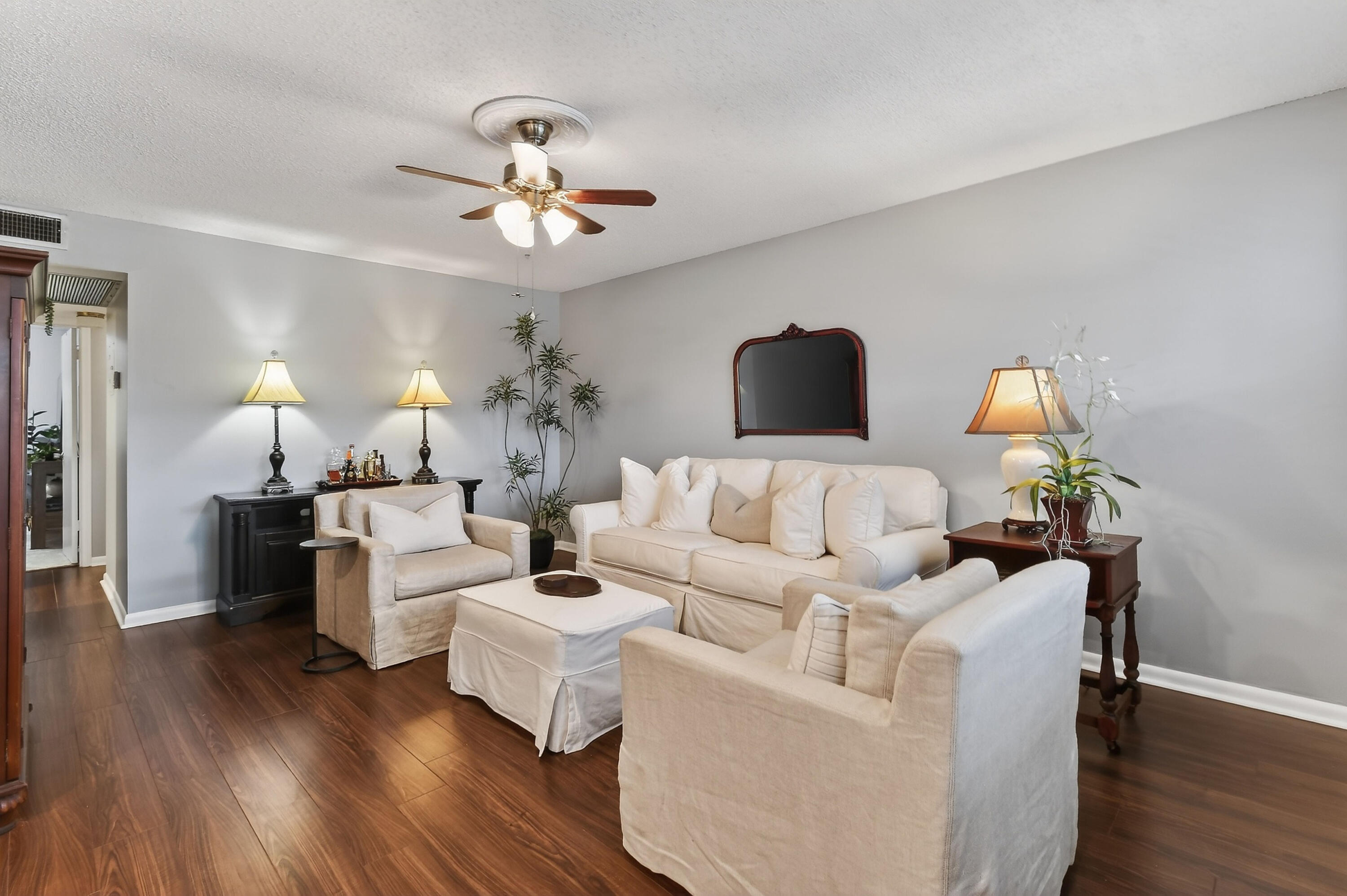 SUSSEX CONDO - Residential