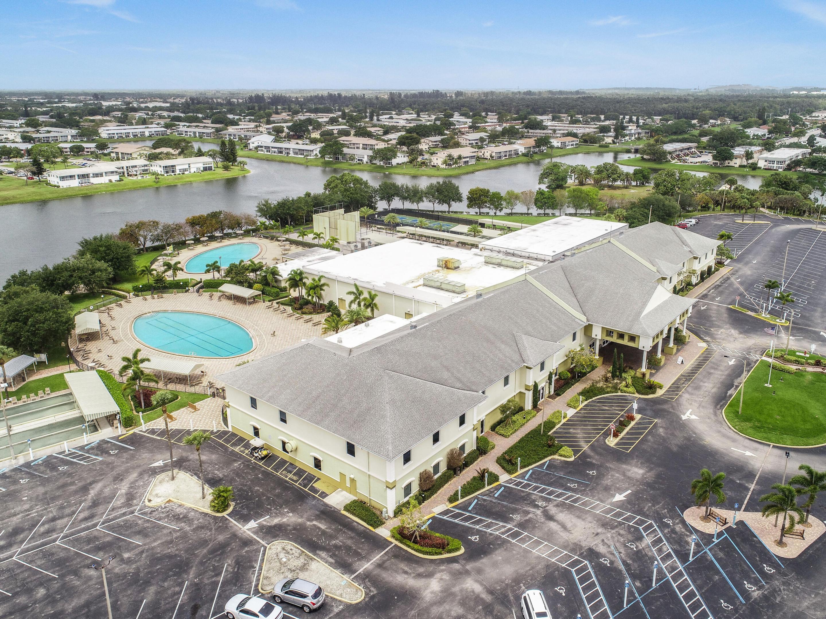 SUSSEX CONDO - Residential